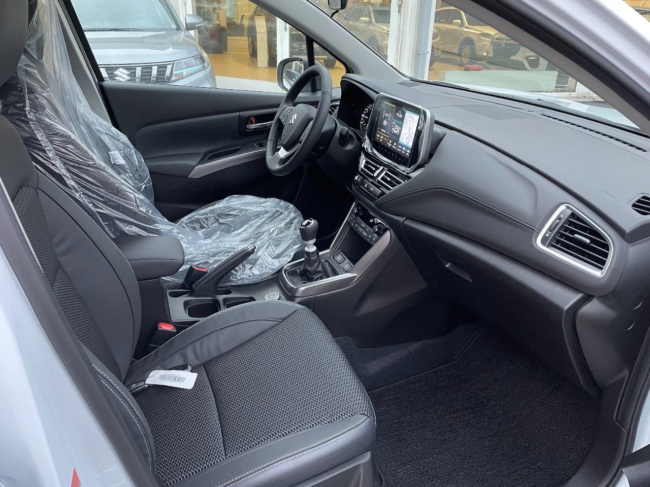 Suzuki S-Cross, 4x4 Elegance - fotka 5