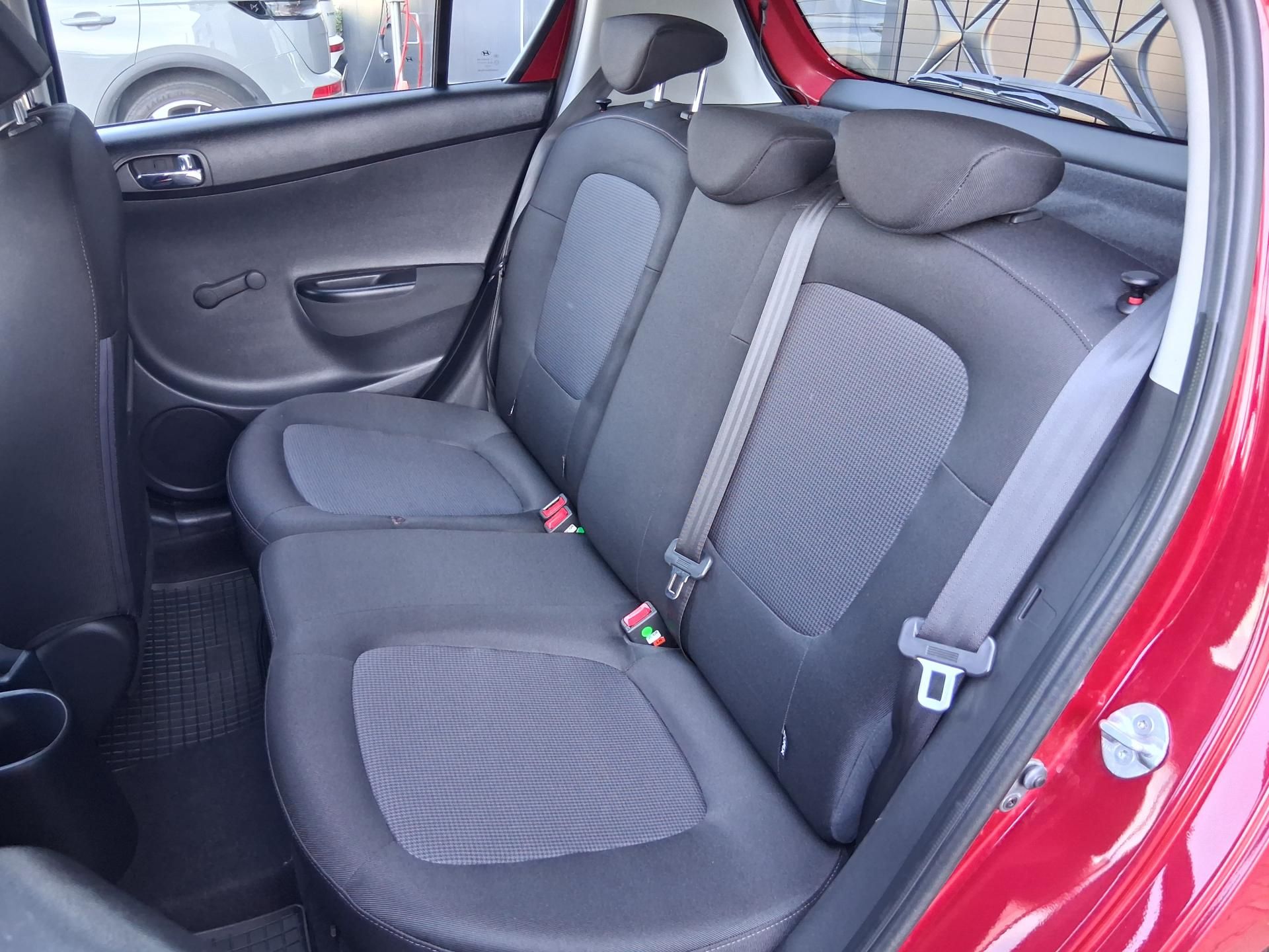 Hyundai i20, FAMILY SPACE 1.2i 62 kW - fotka 5