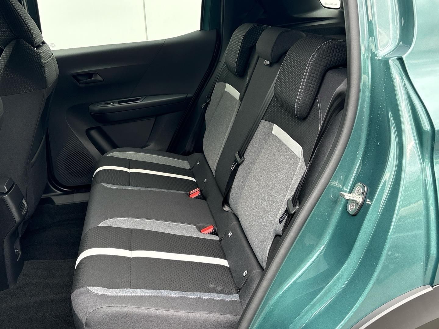 Opel Frontera, 1.2Hybrid Turbo 110k 81kW Edit - fotka 6
