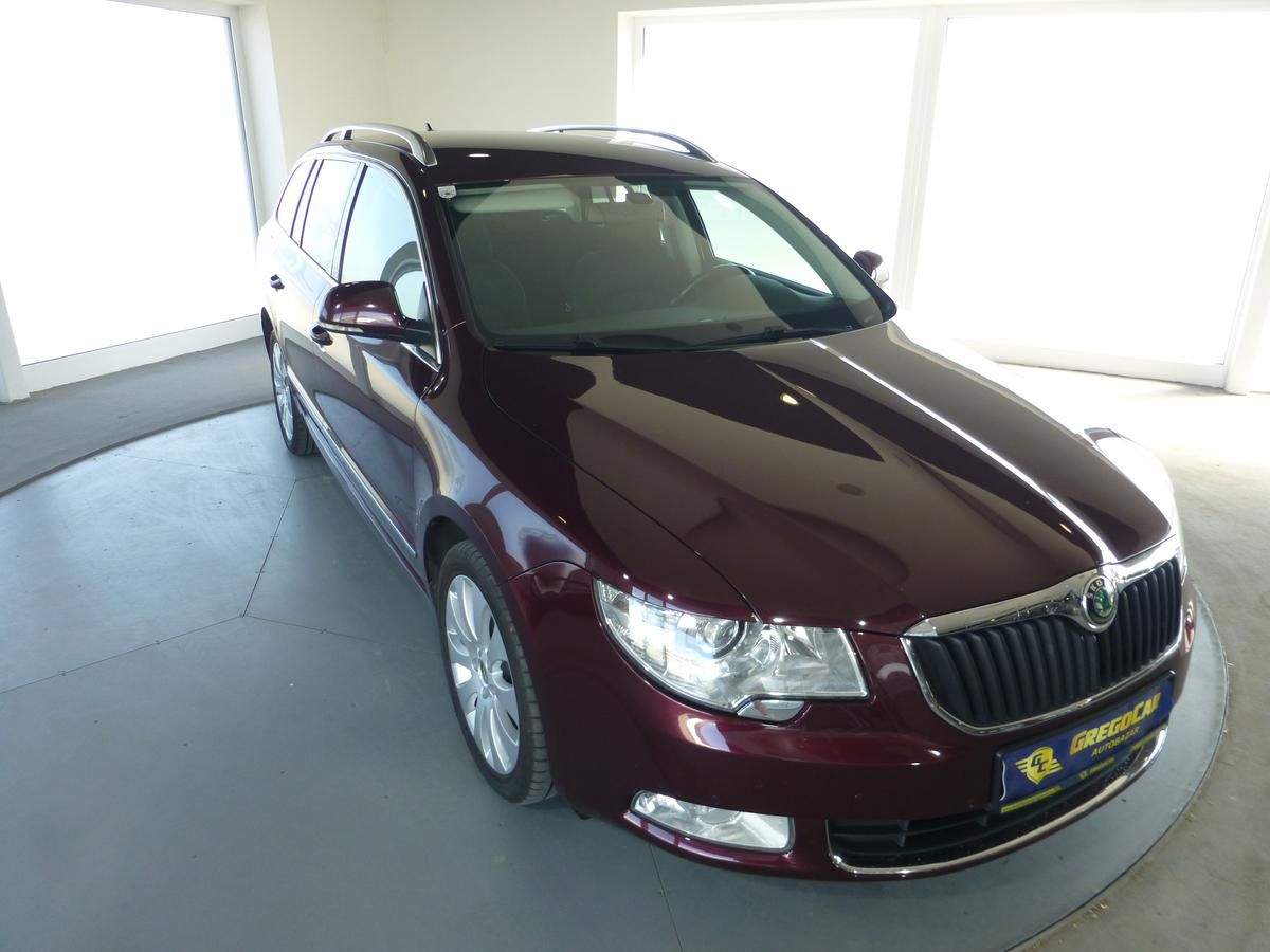 Škoda Superb, 2,0TDI*VYHŘ.S**XENONY**WEBASTO - fotka 4