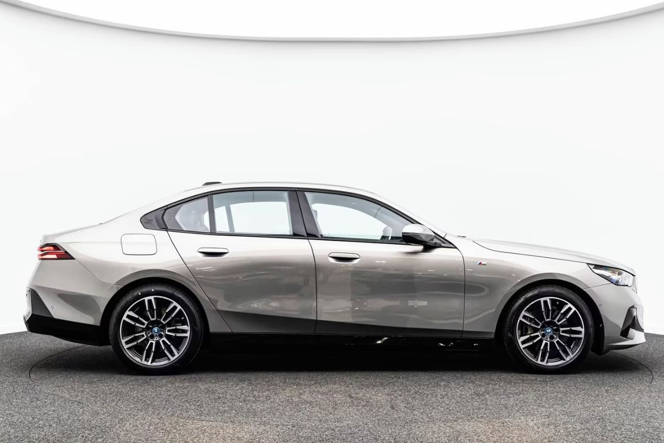 BMW i5, I5 40e MSport*H&K*ACC*Pano - fotka 4