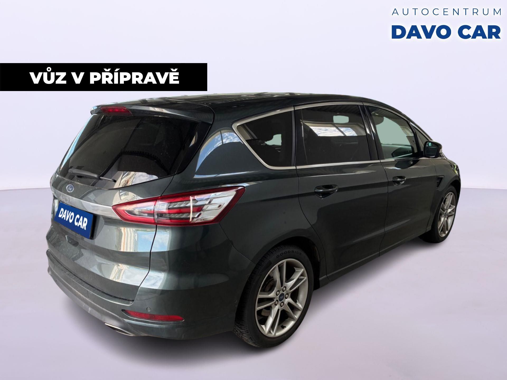 Ford S-MAX, 2,0 TDCI Titanium 140 KW - fotka 3
