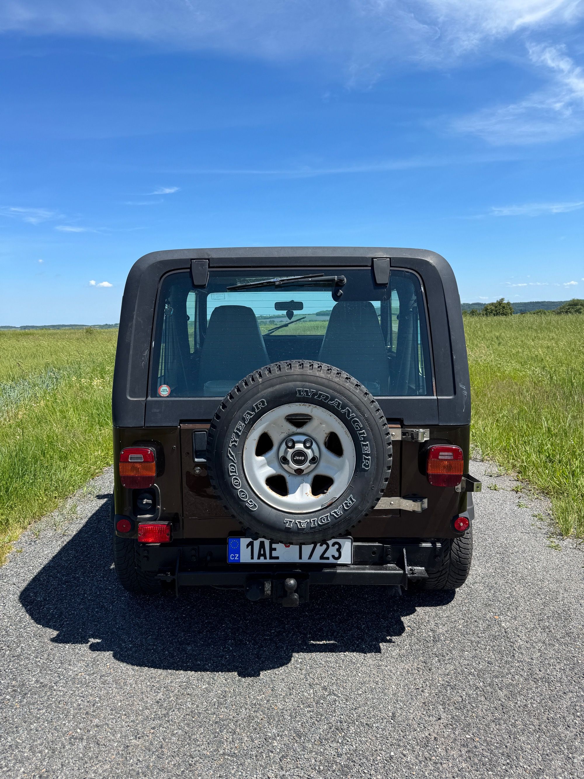 Jeep Wrangler, YJ 2.5 - fotka 6