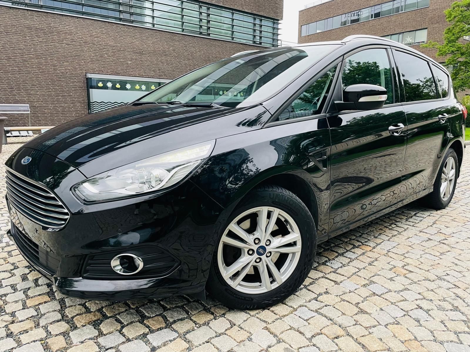 Ford S-MAX, 2.0TDC MANUÁL 7MÍST SERVISKA - fotka 2