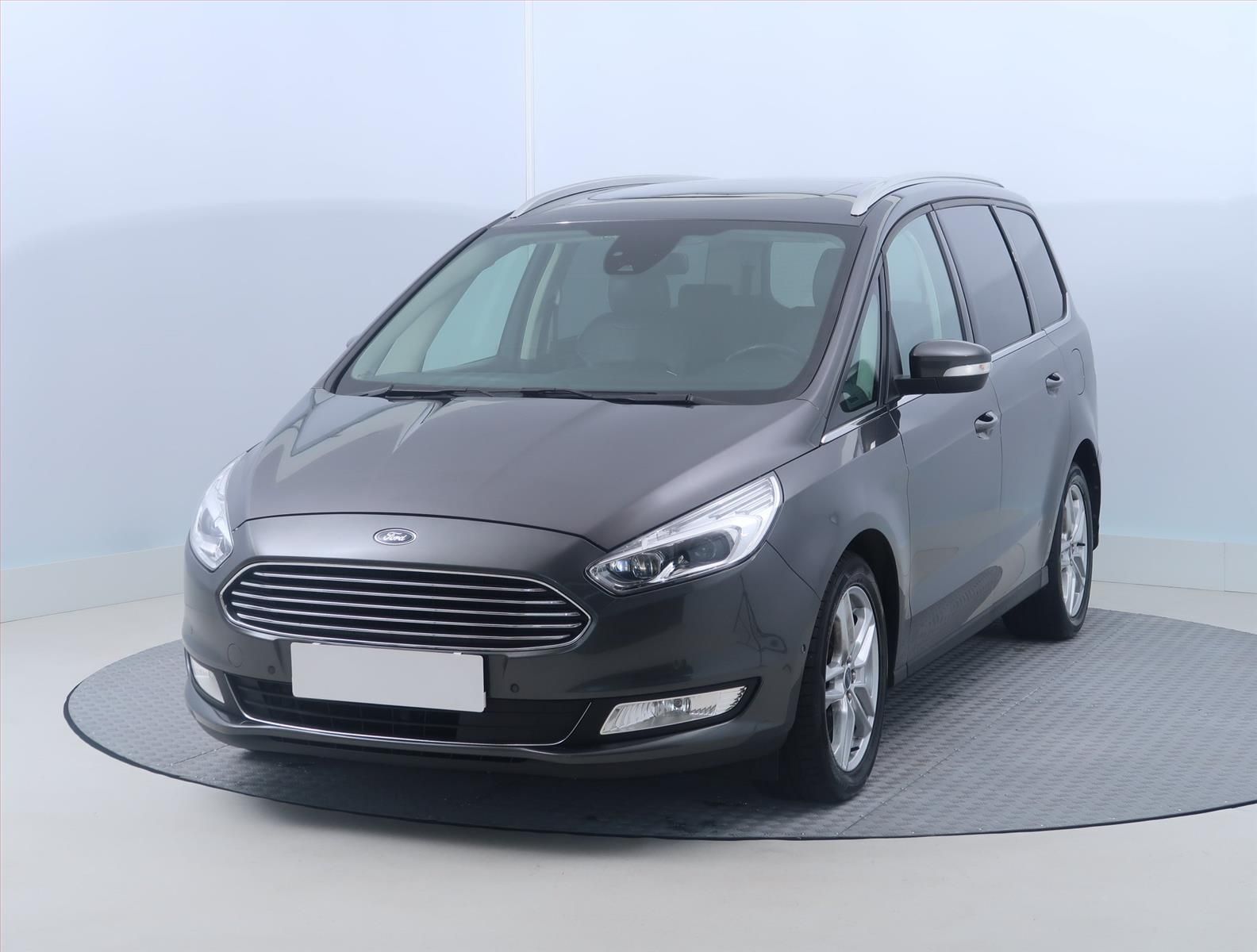 Ford Galaxy, 2.0 EcoBlue, Automat, 7 míst - fotka 2