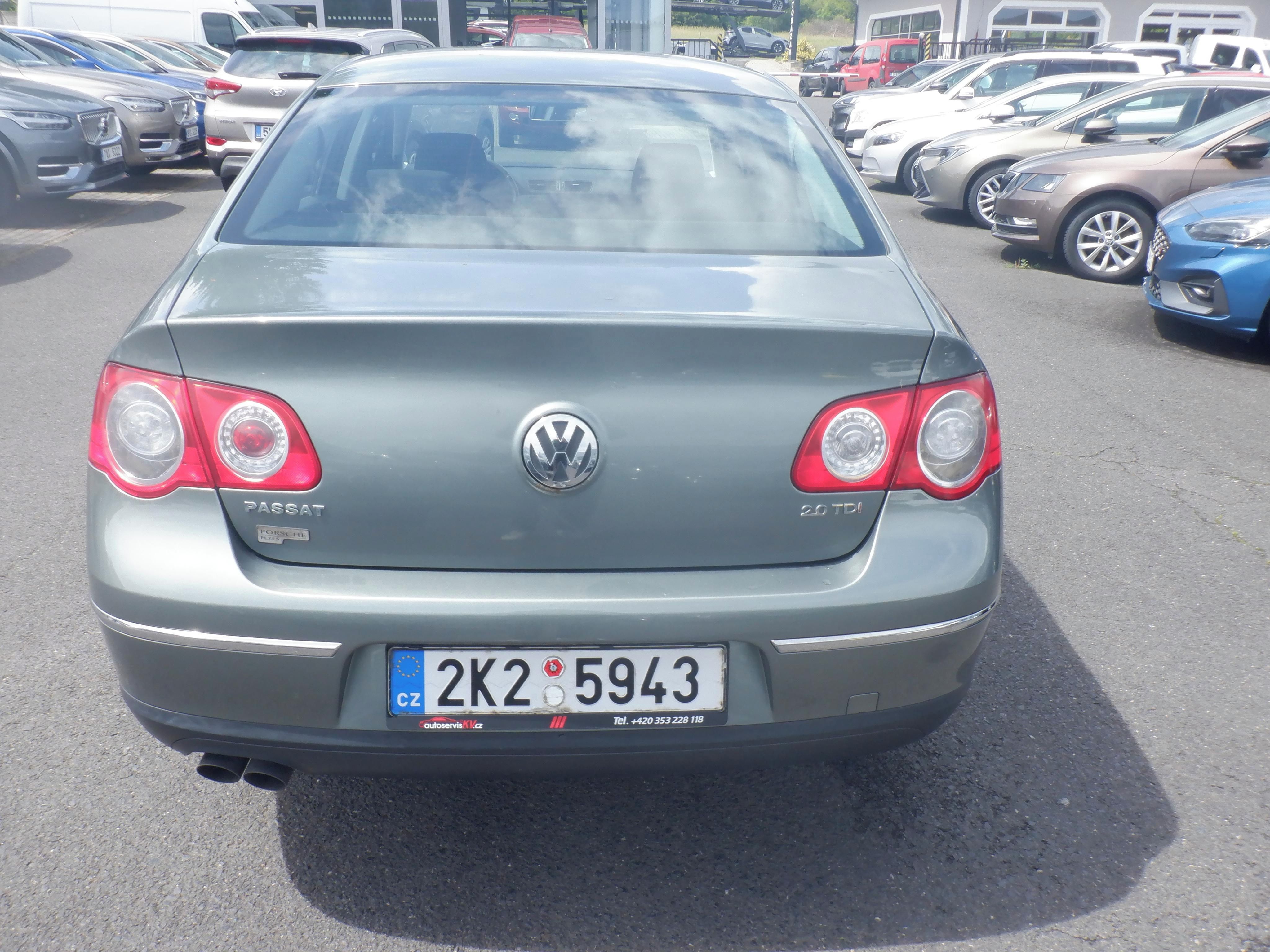 Volkswagen Passat, 2.0 TDI 125kW,ČR - fotka 6