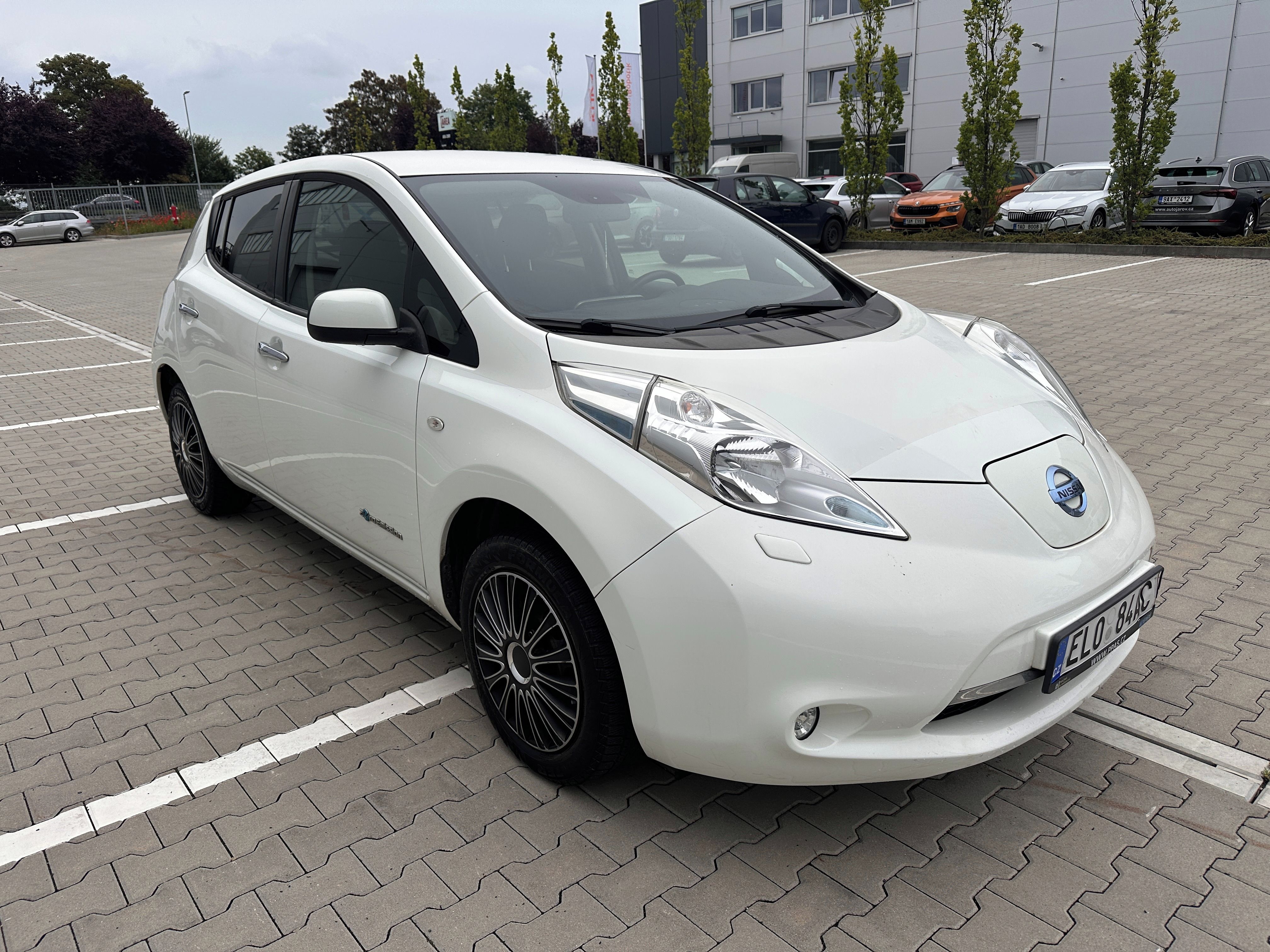Nissan LEAF, 30kWh, ČR, po 1.maj., DPH !!! - fotka 3