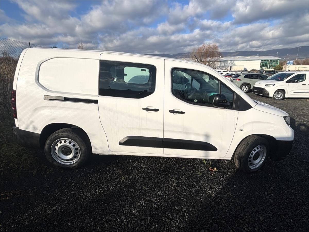 Toyota Proace City, 1,5   CrewCab Long 6 MT - fotka 6