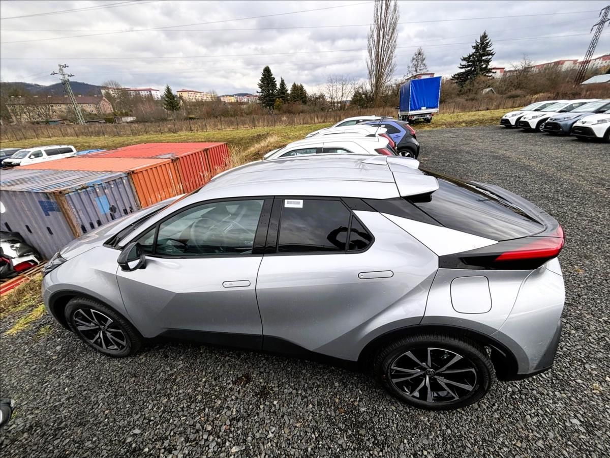 Toyota C-HR, 1,8   Style HEV CVT - fotka 4