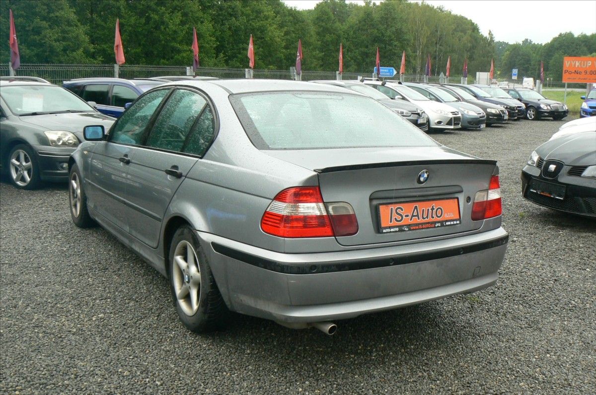 BMW Řada 3, 1,8 316i  motor jde na 3 válce - fotka 5