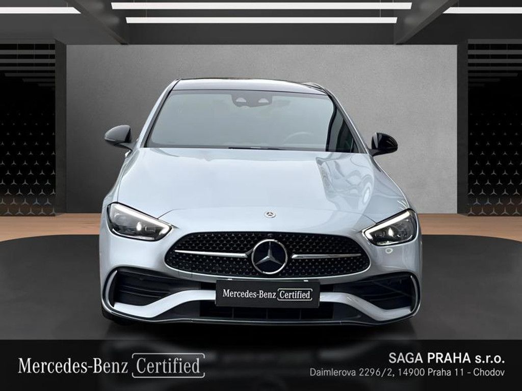 Mercedes-Benz Třídy C, C-Třída 300 4MATIC AMG Line - fotka 2