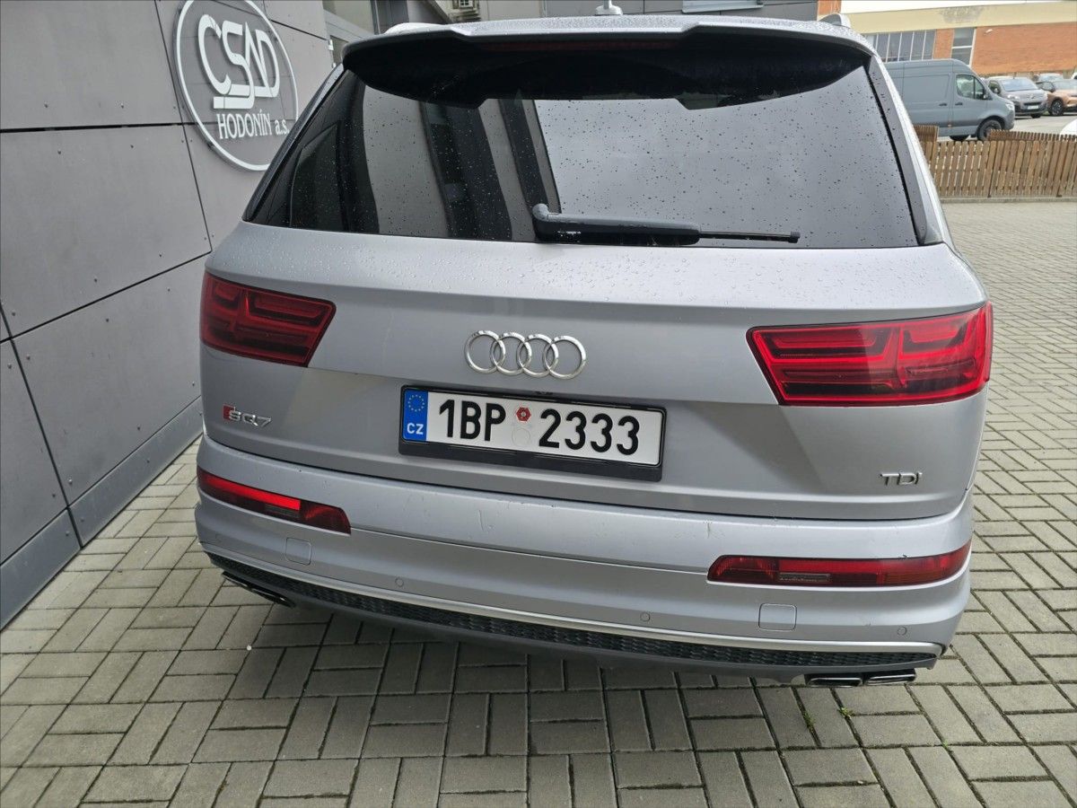 Audi SQ7, 4,0 TDI V8 320KW 1.majitel 7m - fotka 4