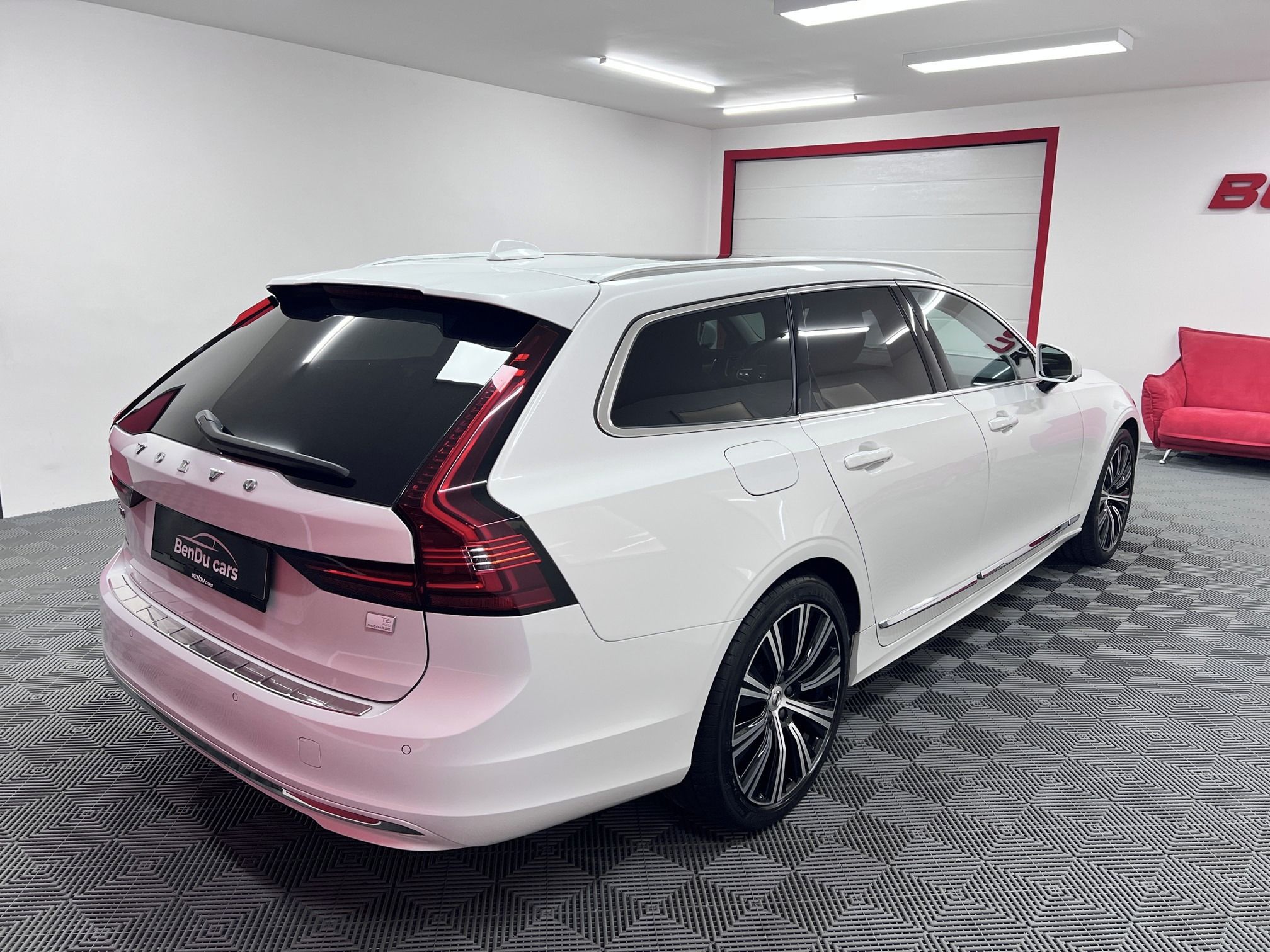 Volvo V90, T6 Recharge AWD Facelift - fotka 4
