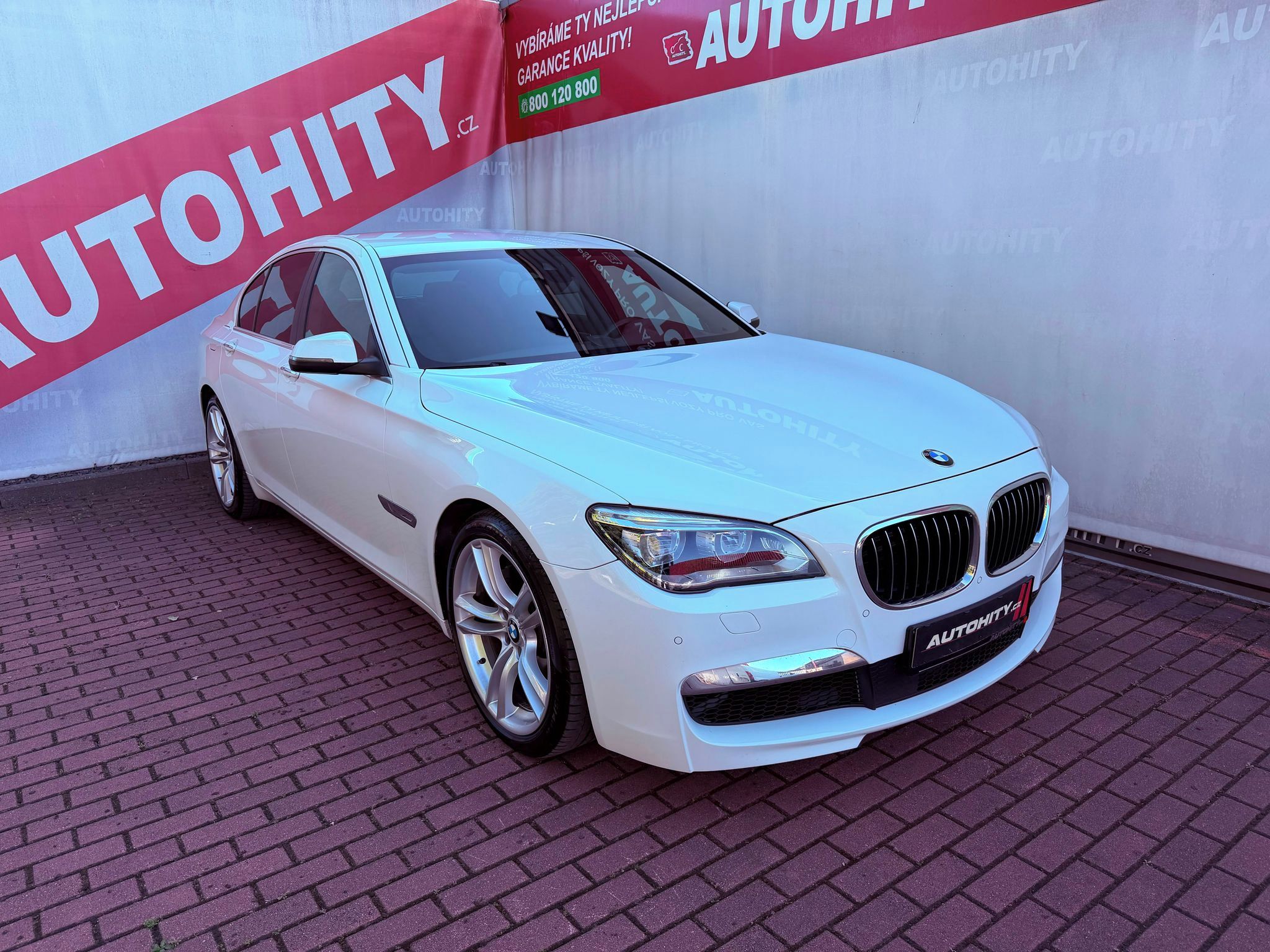 BMW Řada 7, 740d xDrive, M Paket, B&O, ČR, - fotka 5