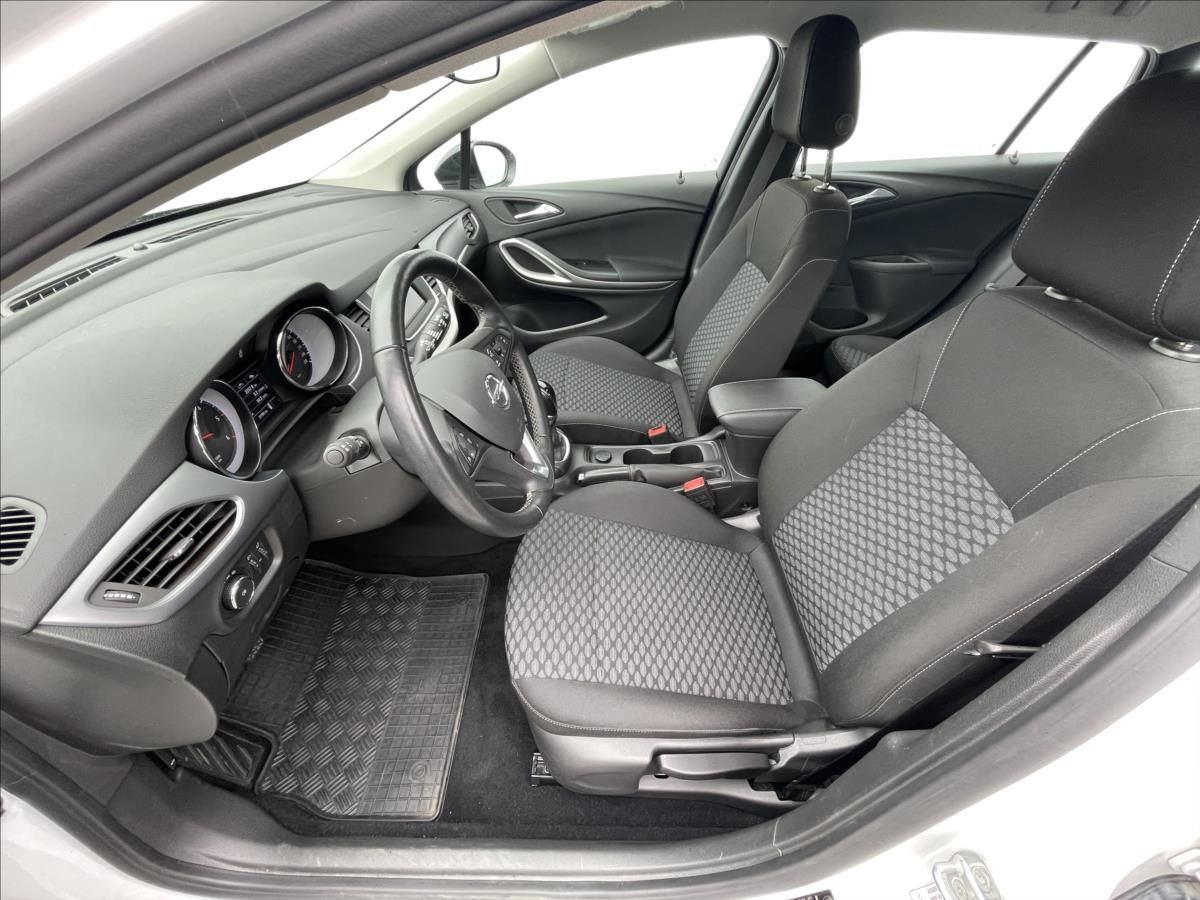 Opel Astra, 1,5 CDTi Edition ST PDC+AC - fotka 4
