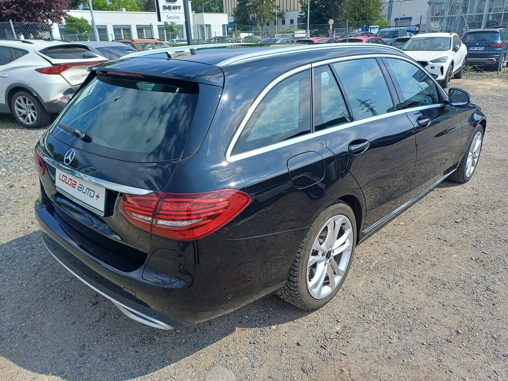 Mercedes-Benz Třídy C, 2.0 C300de 225 kW - fotka 2