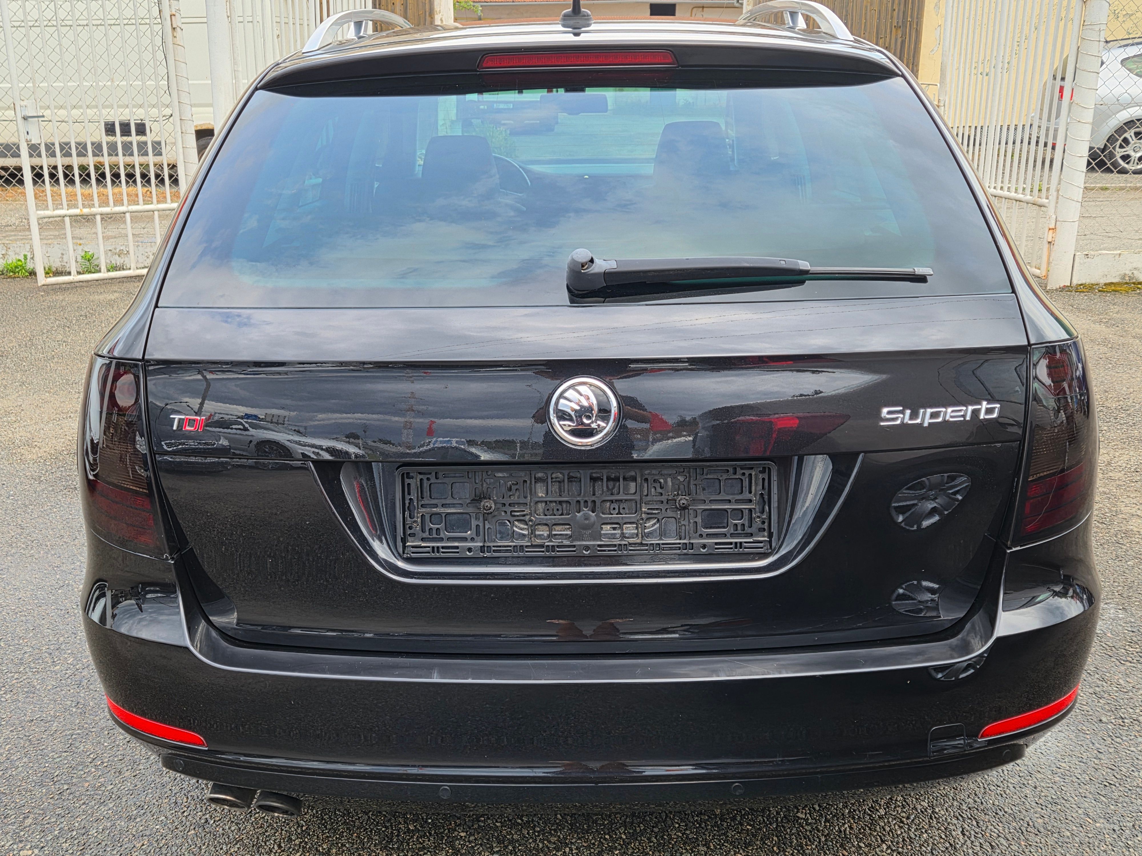 Škoda Superb, 2,0 TDI 125 KW DSG ELEGANCE - fotka 3