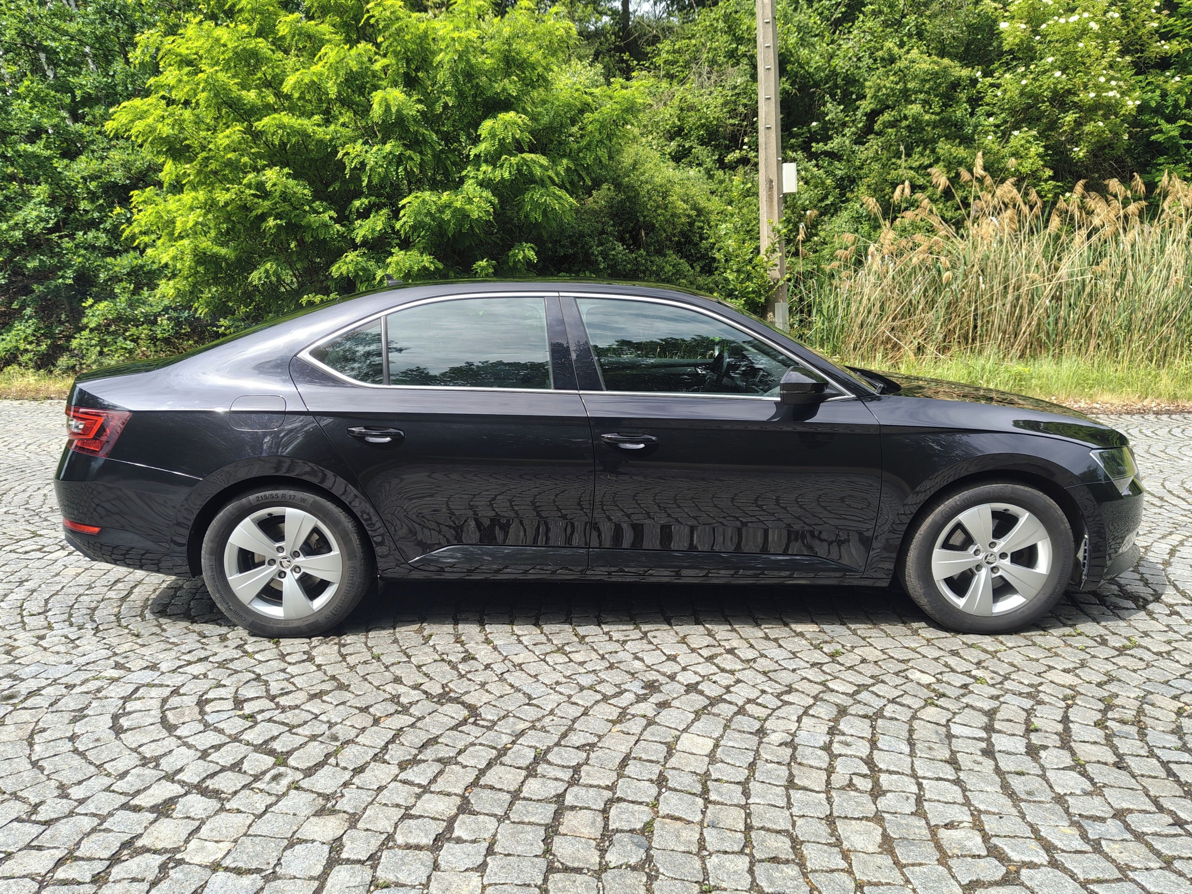 Škoda Superb, 2.0 TDI 140kW Ambition 4x4 DSG - fotka 4
