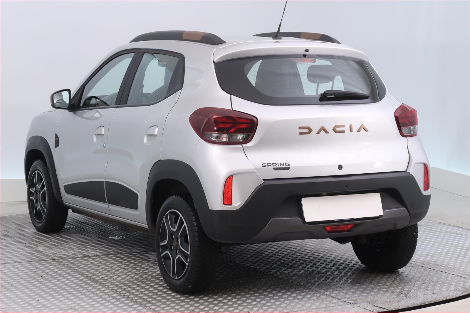 Dacia Spring, Electric 65 (27 kWh), SoH 94% - fotka 4
