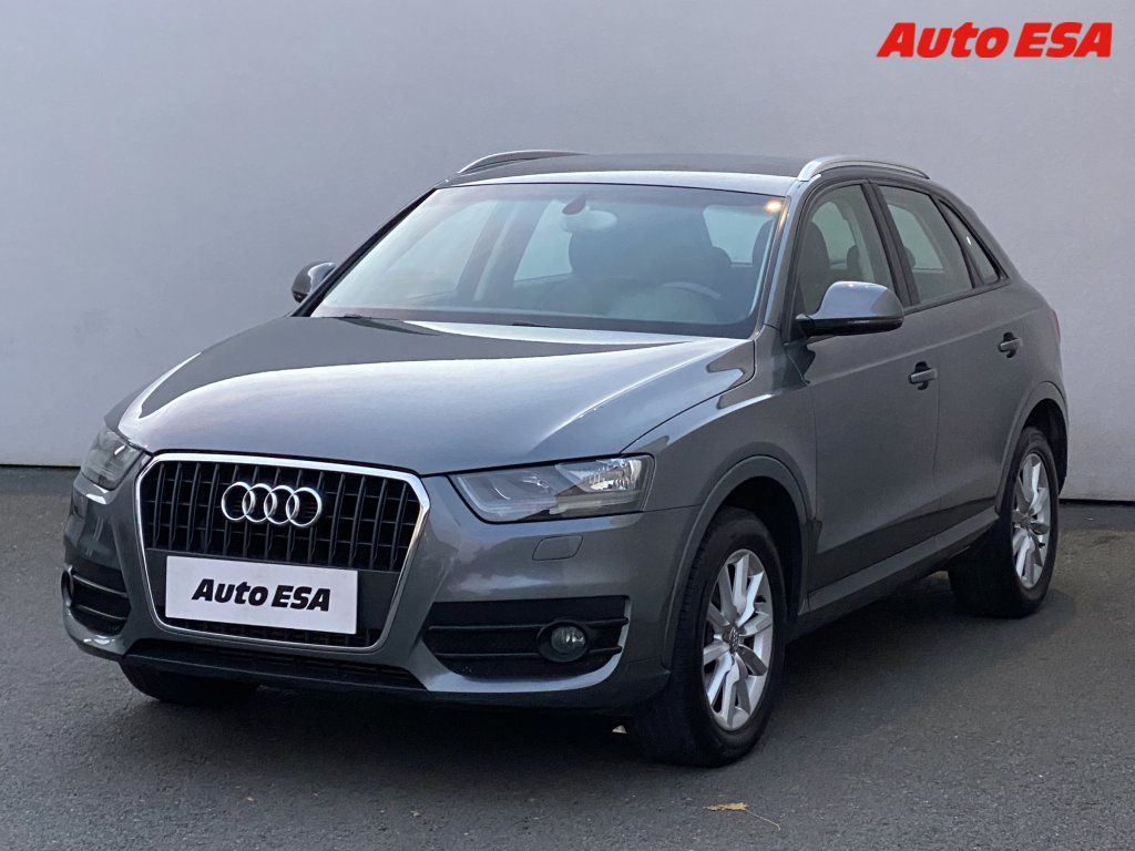 Audi Q3, 2.0 TDi,AC,výhřev sed. - fotka 3