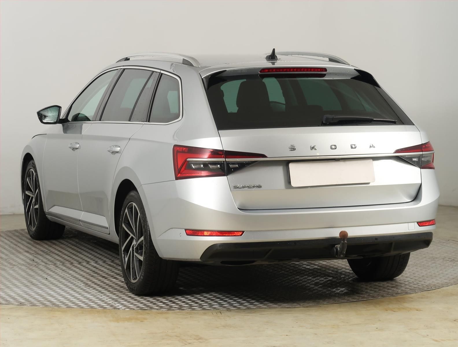 Škoda Superb, 2.0 TDI, Automat, Serv.kniha - fotka 4