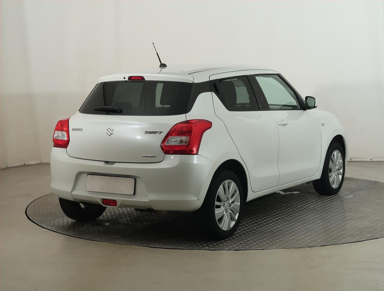 Suzuki Swift, 1.2 DualJet, 4X4, Serv.kniha - fotka 5