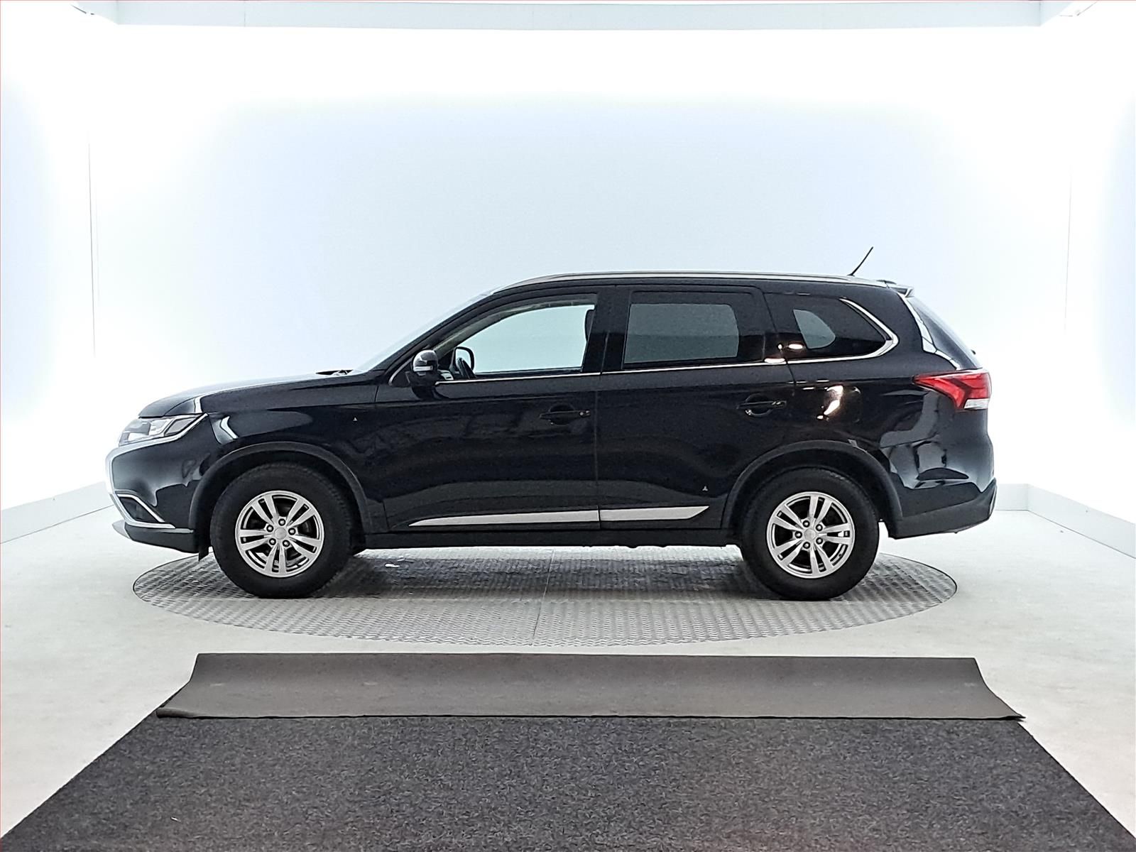 Mitsubishi Outlander, 2.2 DI-D, 4X4 - fotka 3