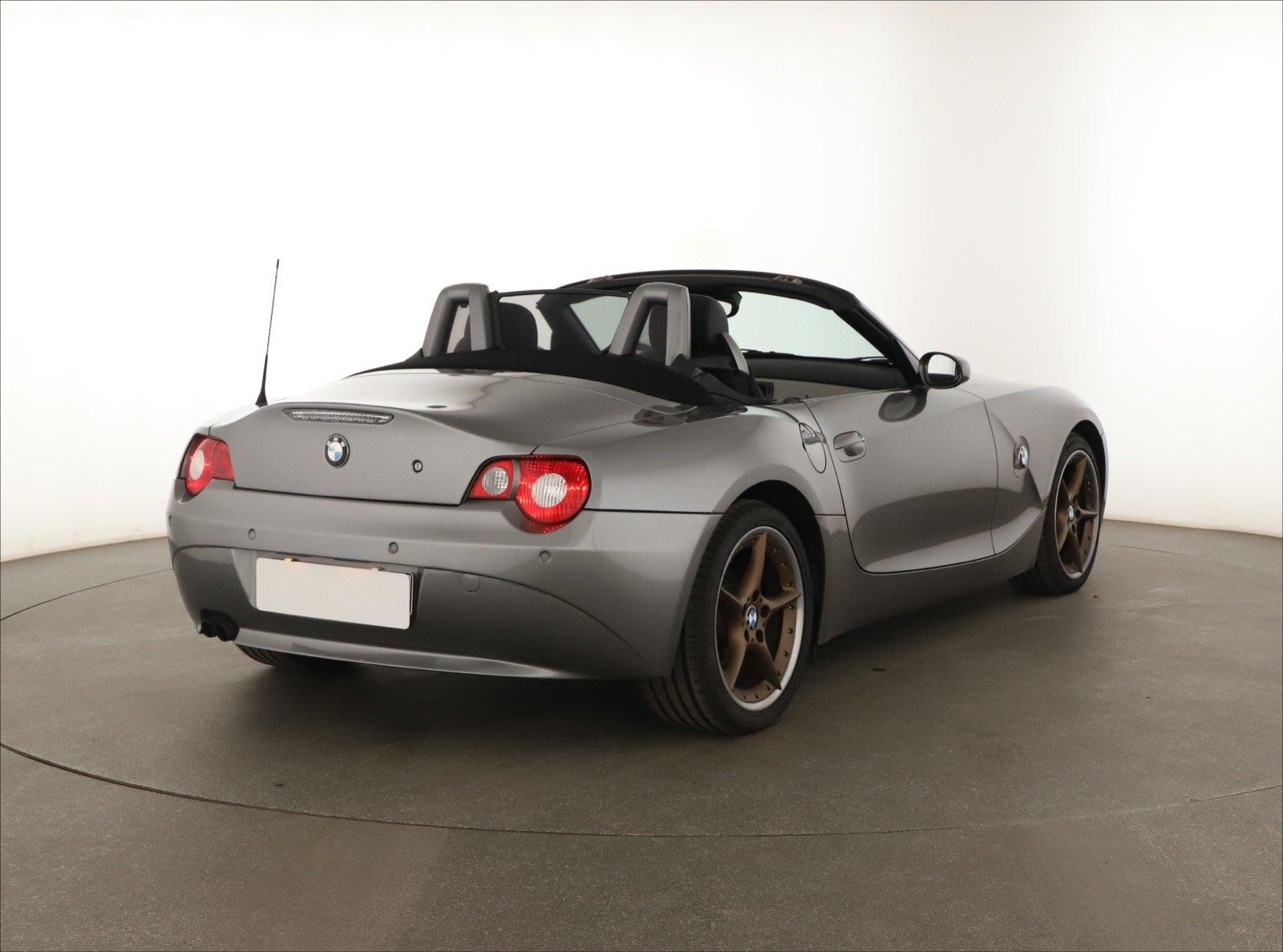 BMW Z4, 2.2i, Kůže, Automatická klima - fotka 5
