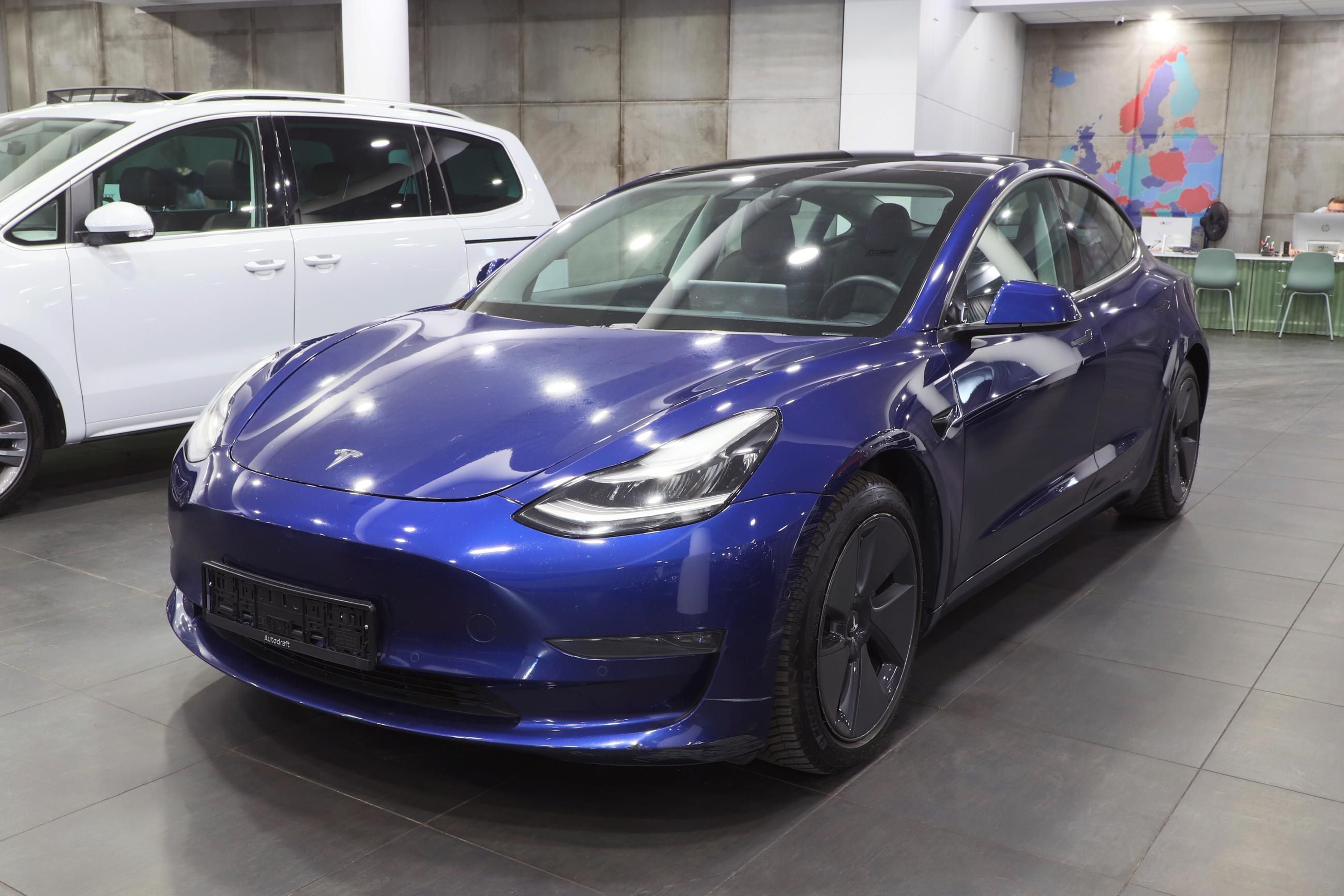 Tesla Model 3, 350kW S 4x4 Long Range - fotka 2