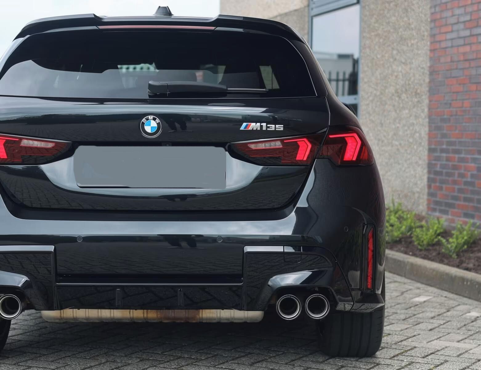 BMW Řada 1, M135 i xDrive | M Performance - fotka 6