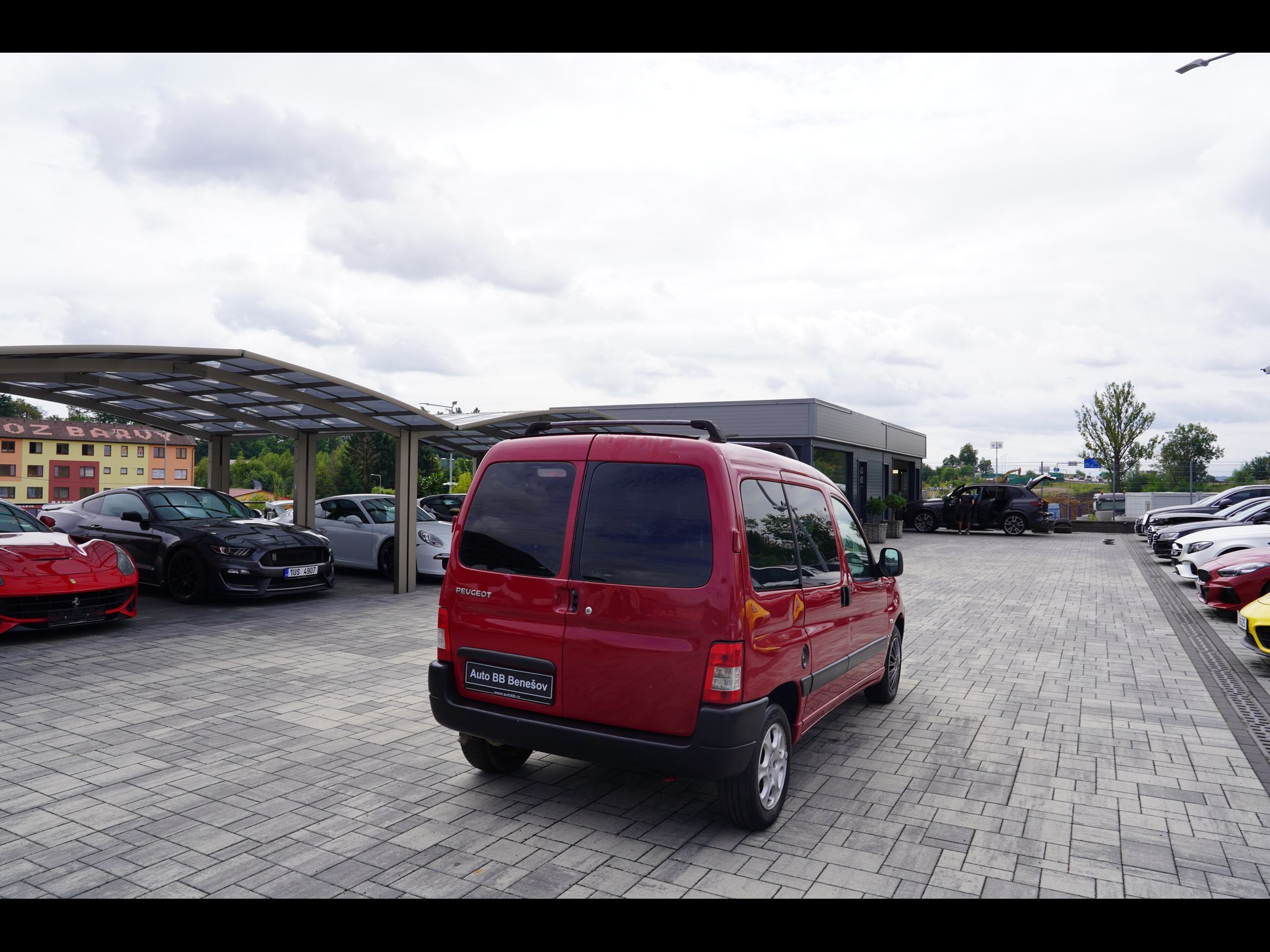 Peugeot Partner, 1.4i, ČR, 5 míst - fotka 6