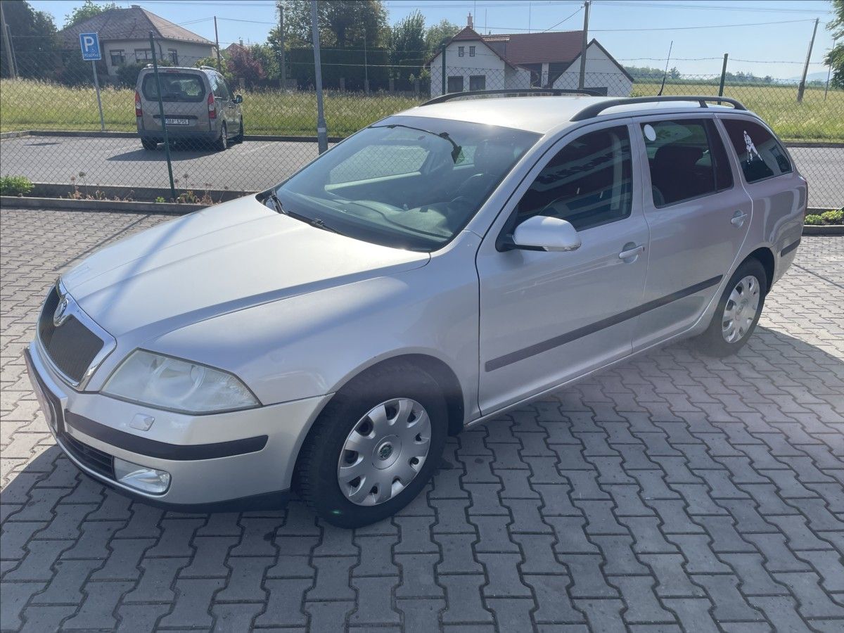 Škoda Octavia, 2,0 TDI DSG XENONY NOVÉ v ČR D - fotka 4