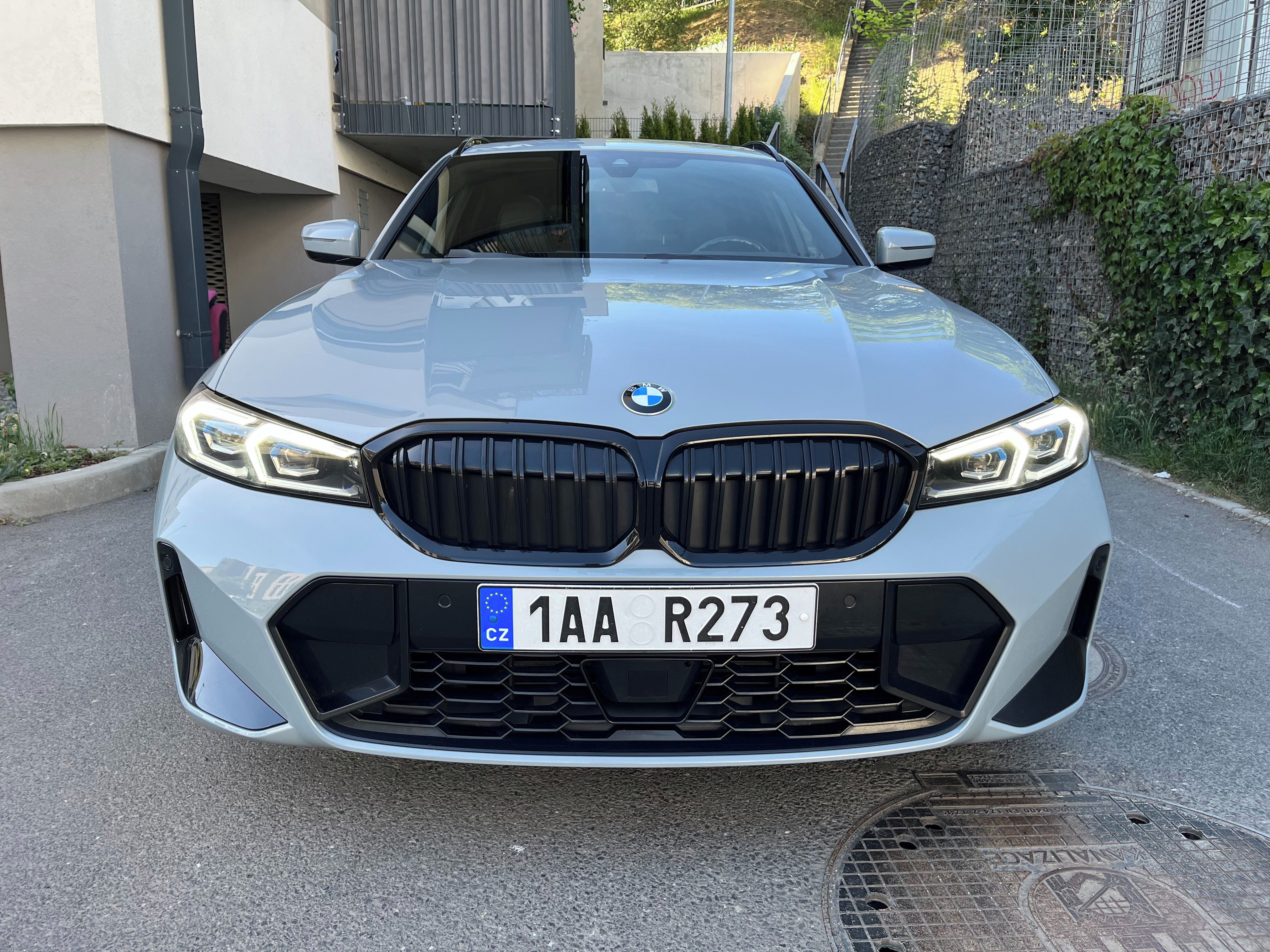 BMW Řada 3, xDrive, M-Sport, H&K, Carbon - fotka 2