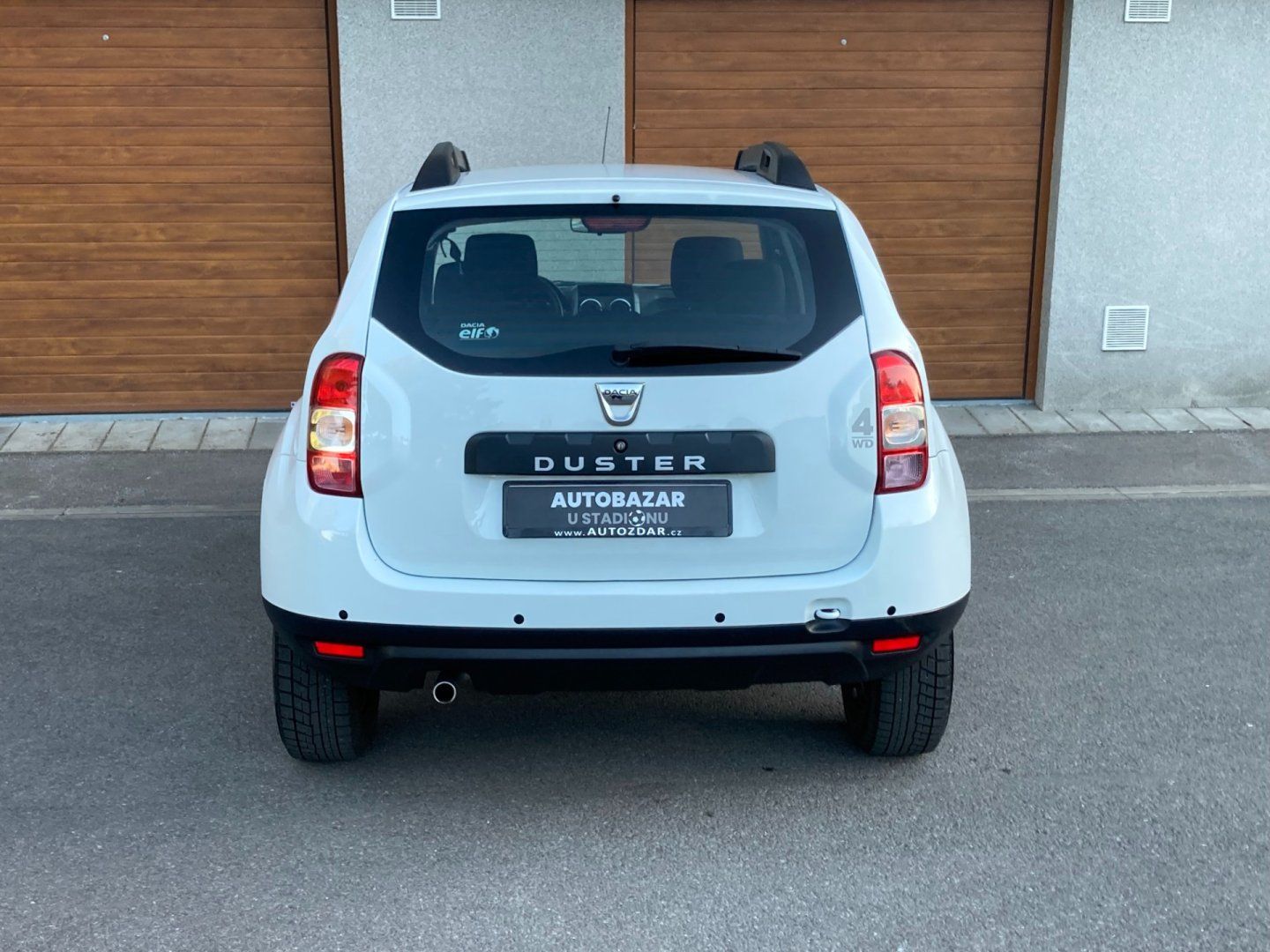 Dacia Duster, 1,6 84kW 4x4 koup.ČR - fotka 4