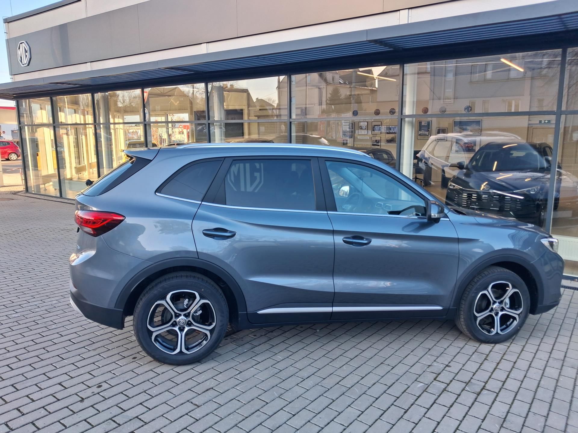MG ZS, ELEGANCE 1.5 85kW 5MT - fotka 5