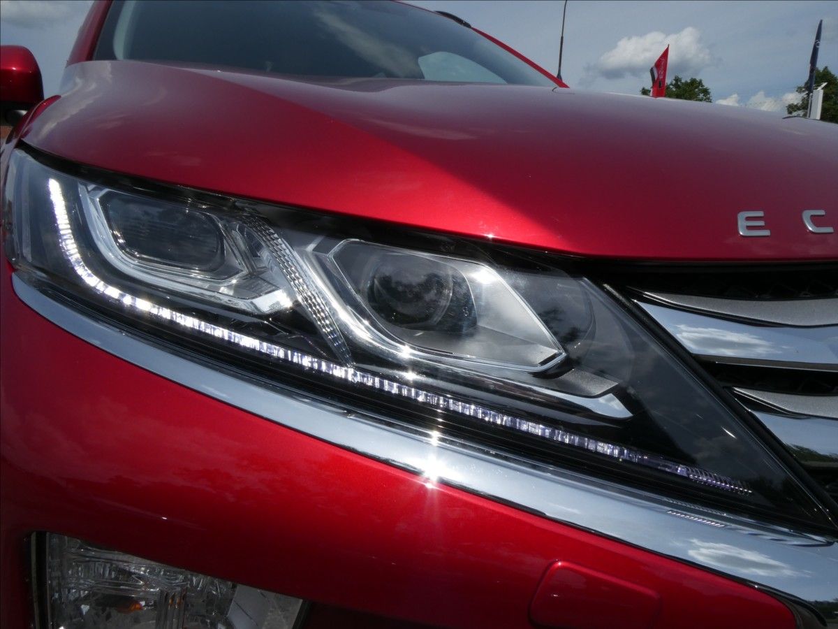 Mitsubishi Eclipse Cross, 1,5 T-MiVEC 120kW AT8,1.majite - fotka 5