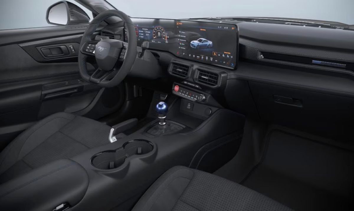 Ford Mustang, 5,0 V8 DarkHorse - fotka 4