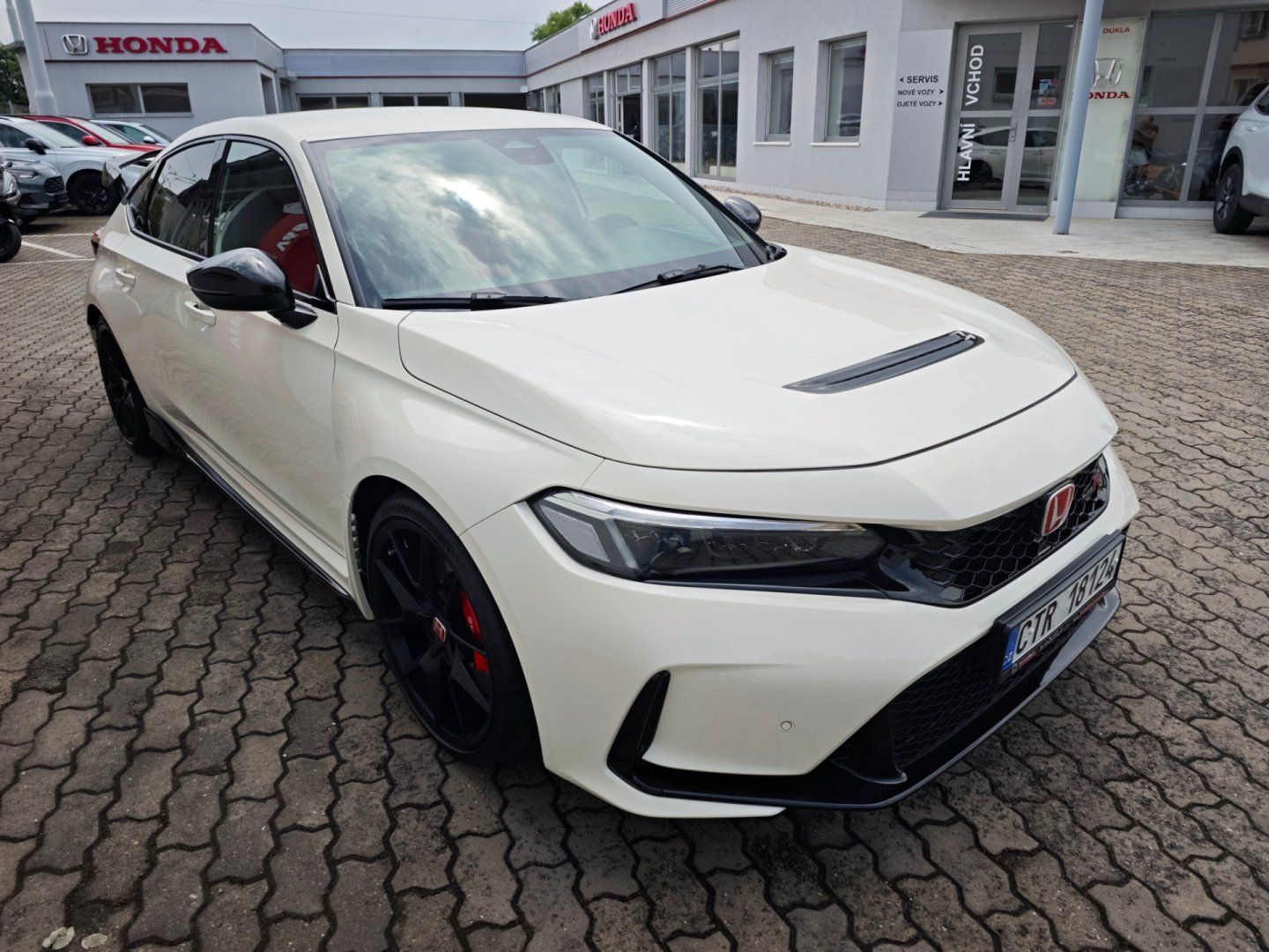 Honda Civic, Type-R 2.0 VTEC Turbo nové ČR - fotka 2