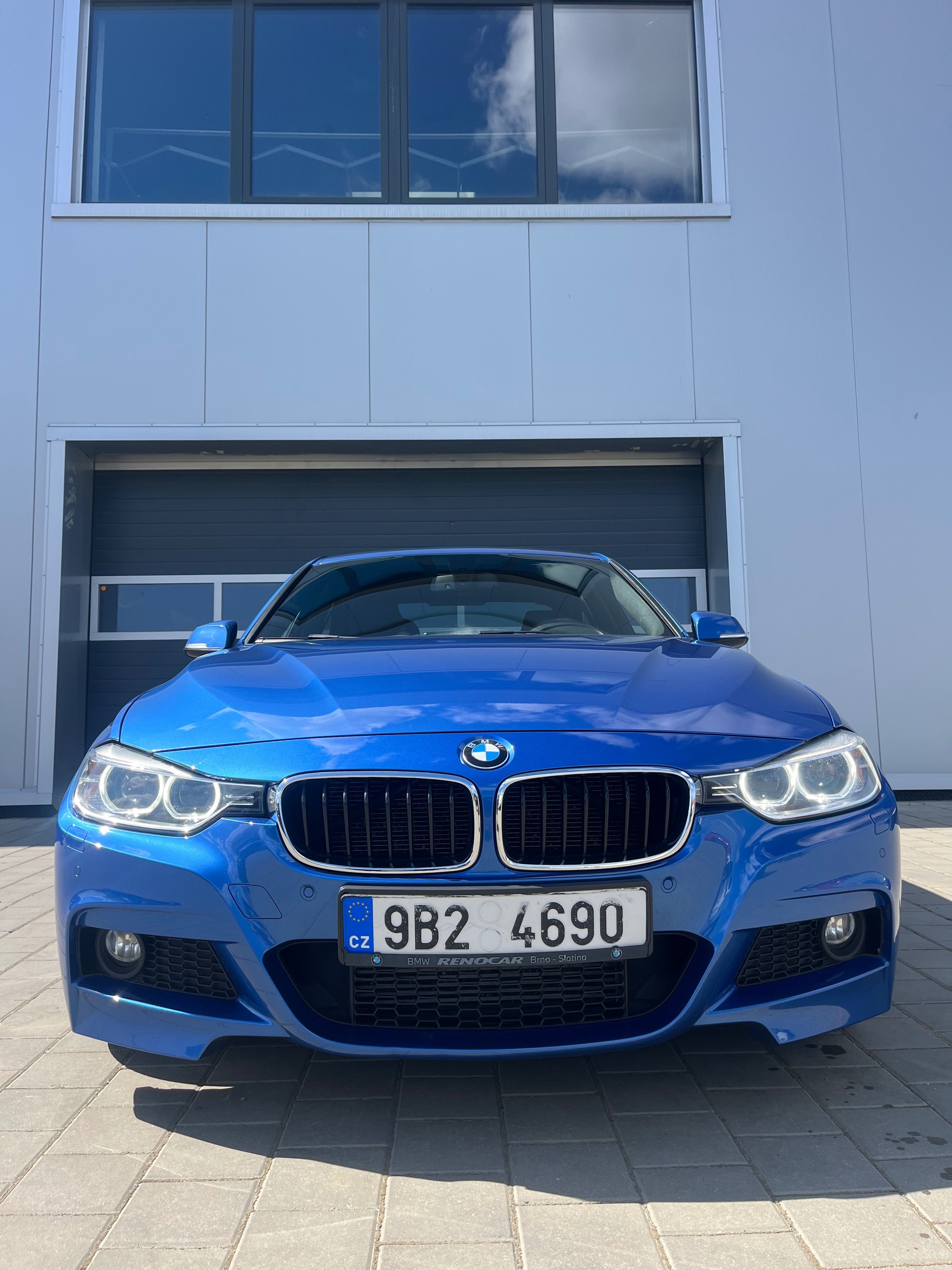 BMW Řada 3, BMW 330d xDrive M-packet (F30) - fotka 4