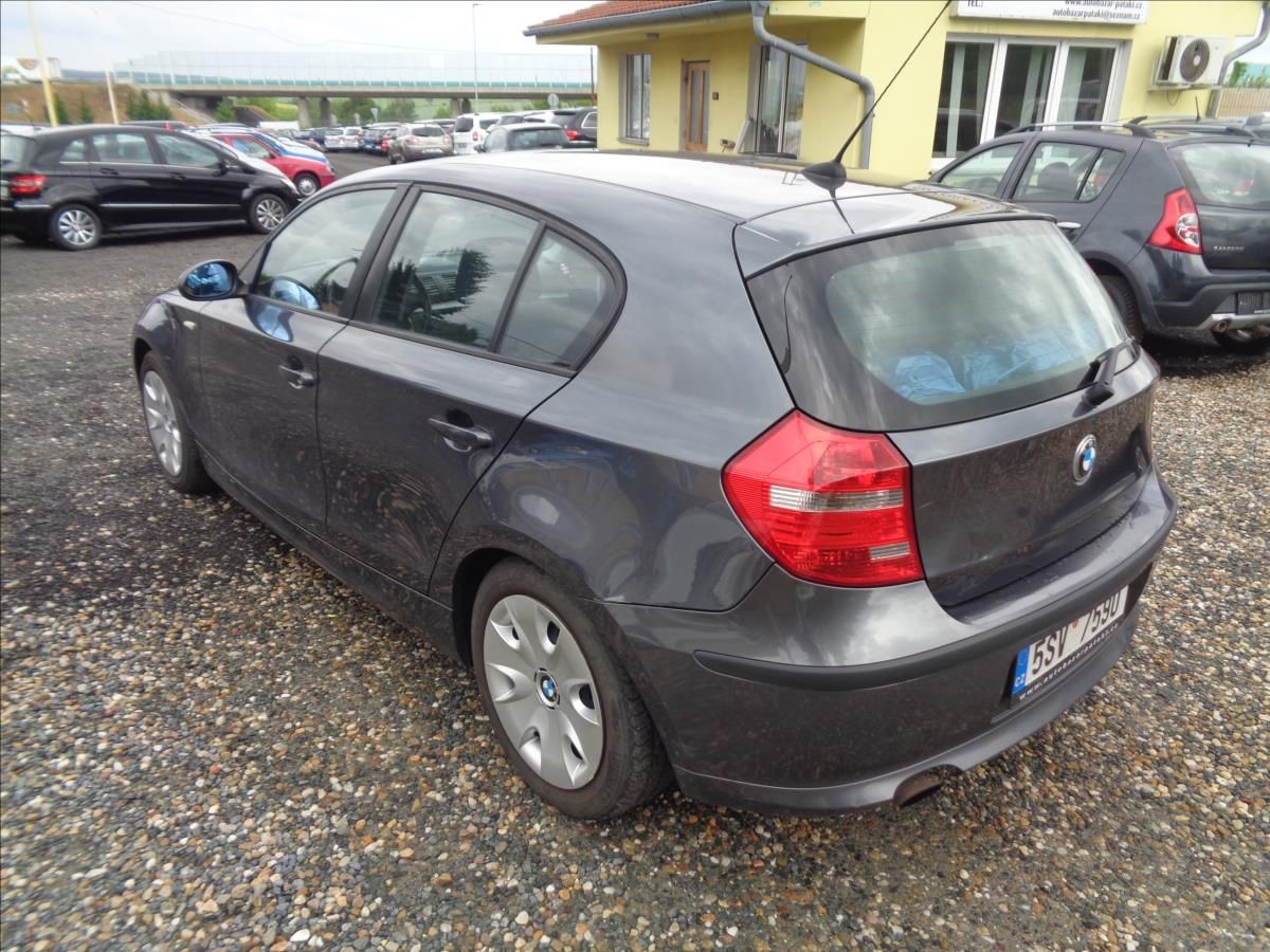 BMW Řada 1, 1,6 - fotka 6