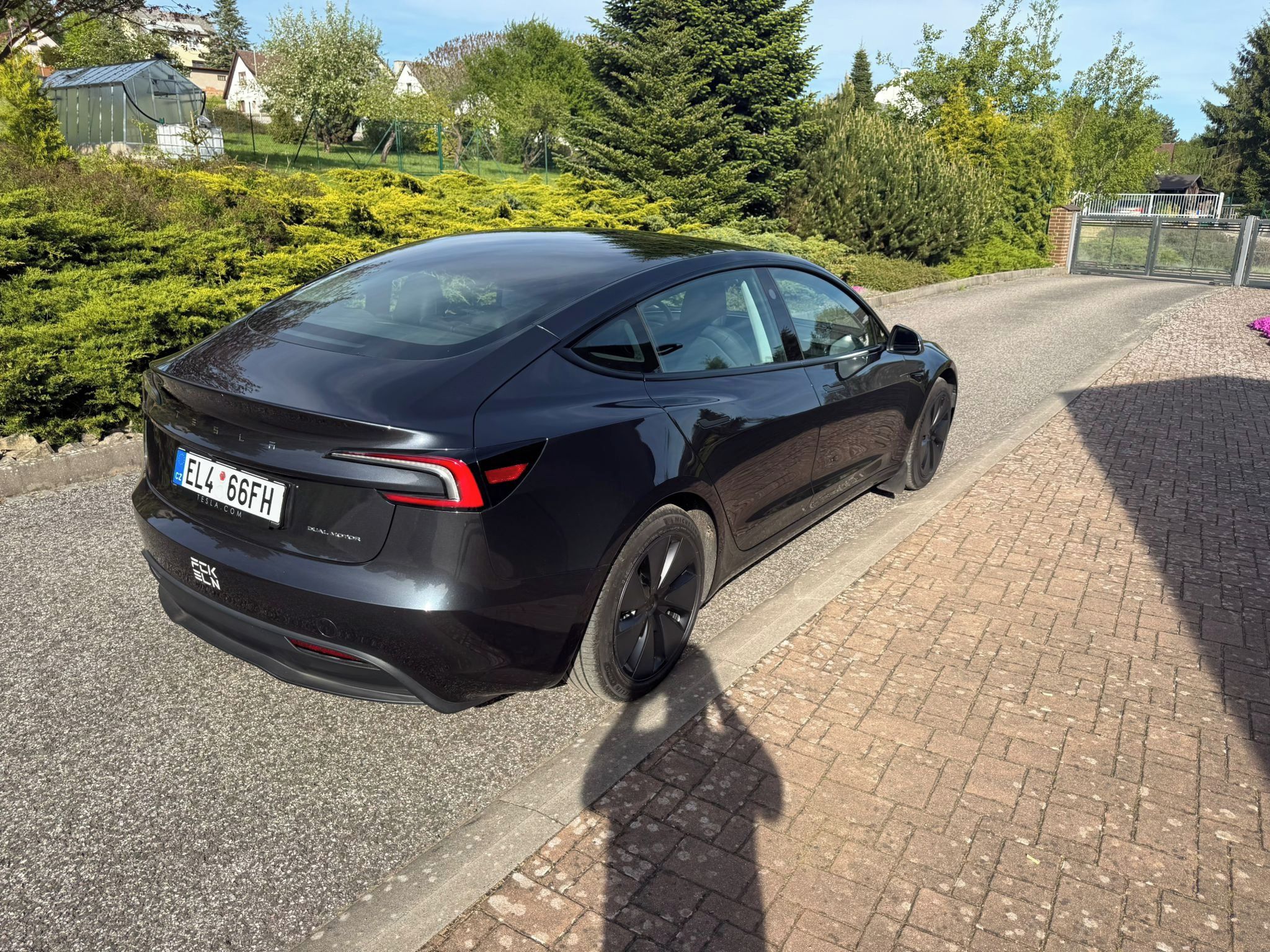 Tesla Model 3, Long Range AWD Highland - fotka 4