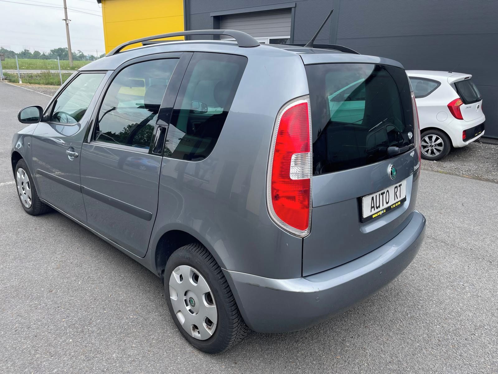 Škoda Roomster, 1.4i, 63 kw, 95 000 km !!!!!!! - fotka 4