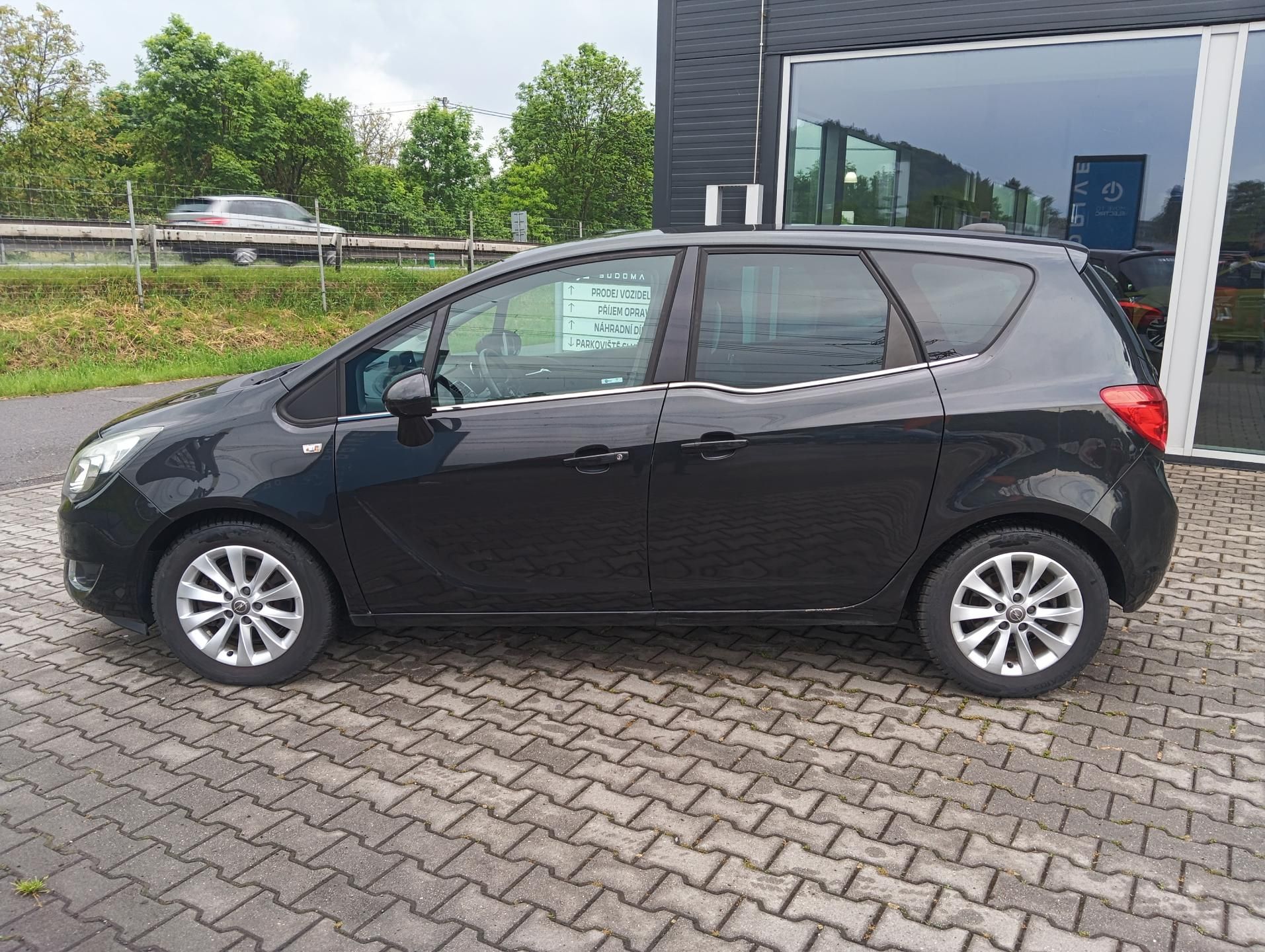 Opel Meriva - fotka 4