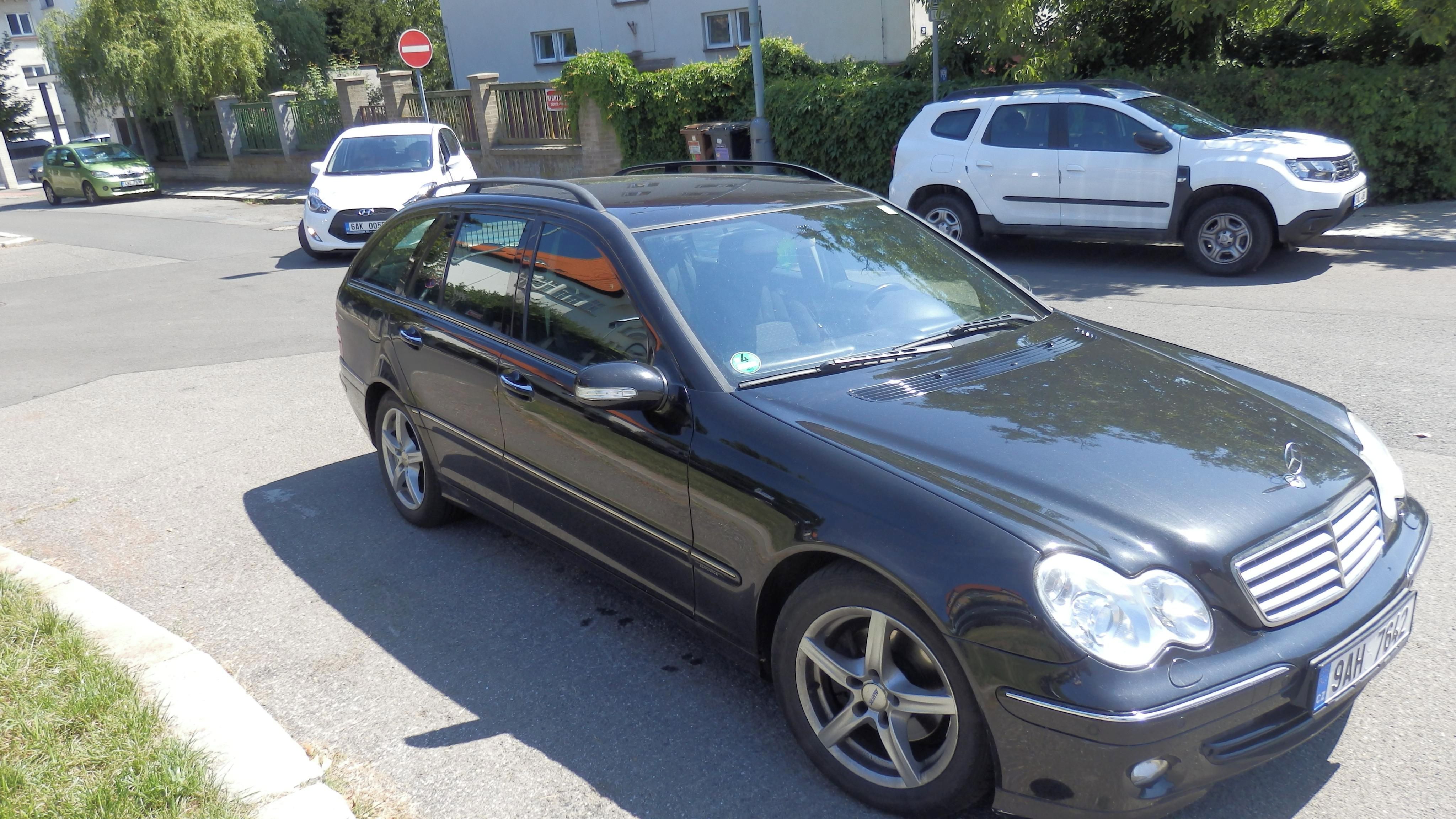 Mercedes-Benz Třídy C - fotka 3