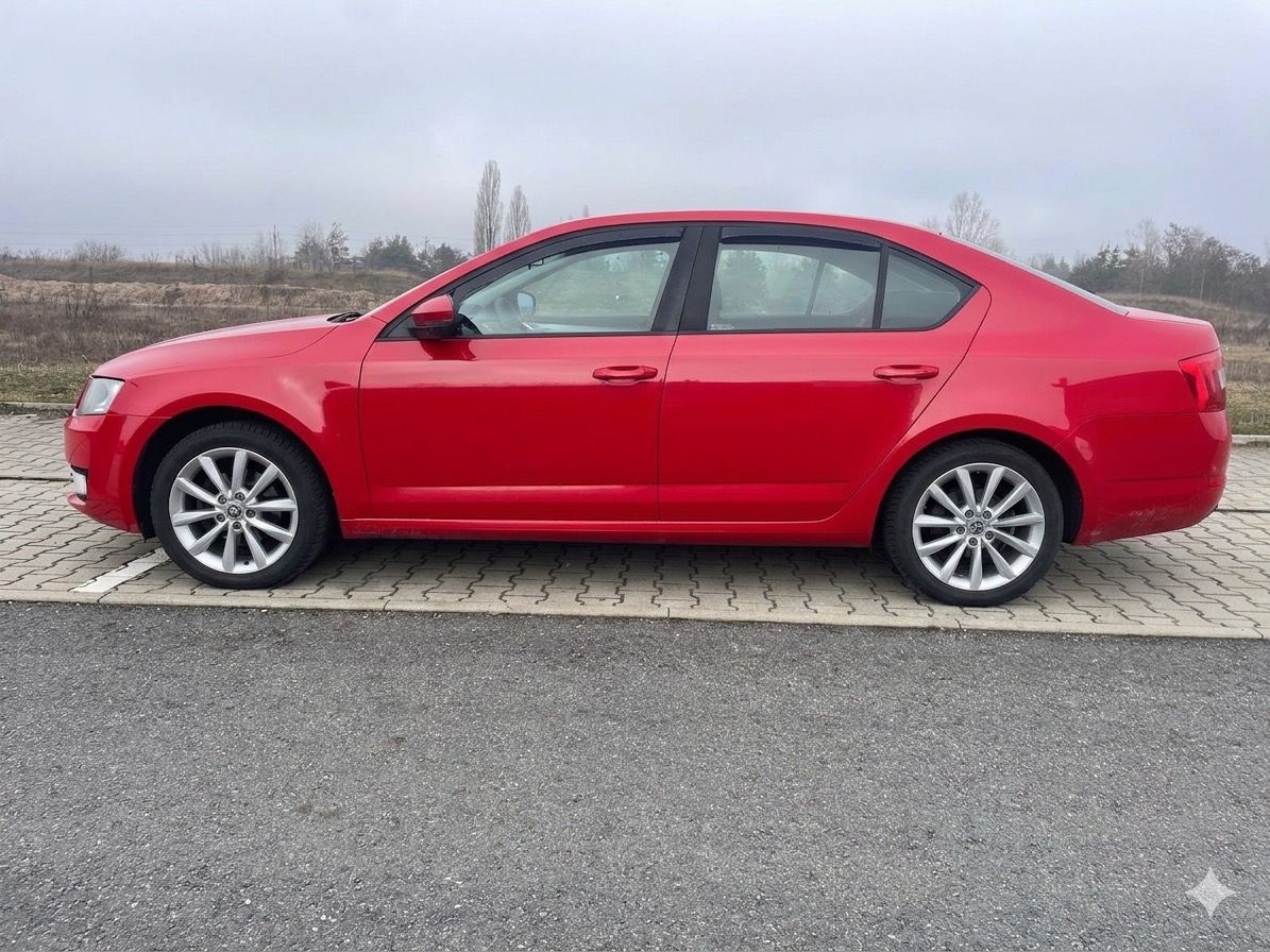 Škoda Octavia, TDI 110kW Liftback STK 4/27 - fotka 3