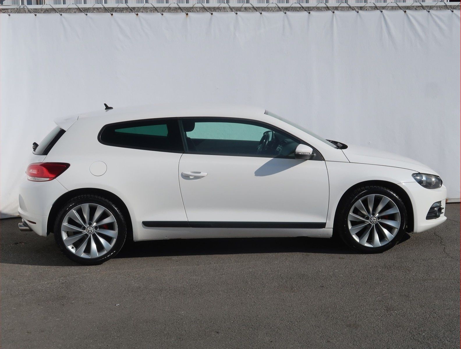 Volkswagen Scirocco, 1.4 TSI, Sport, Xenony - fotka 6