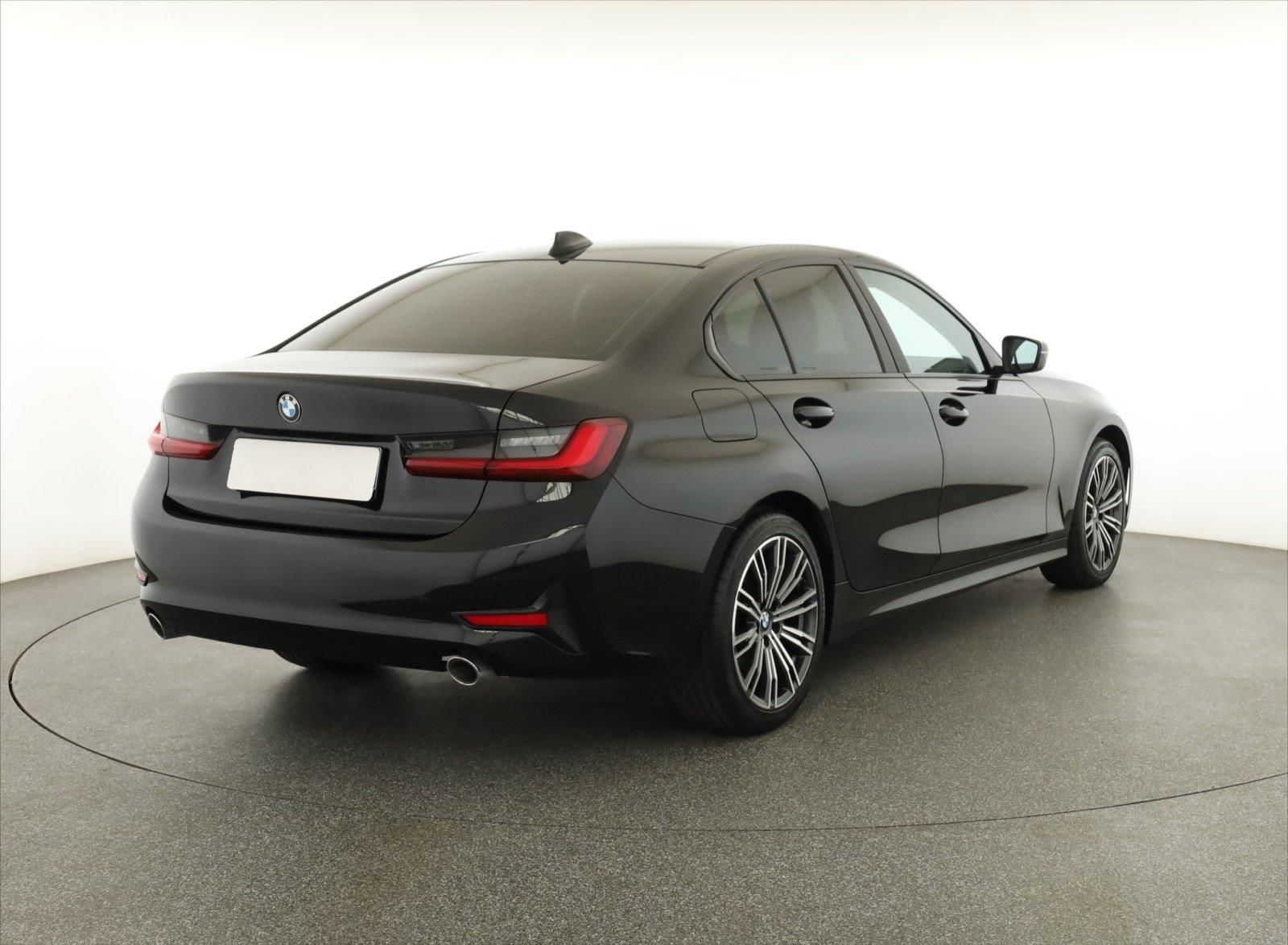 BMW Řada 3, 318 d, Serv.kniha - fotka 5