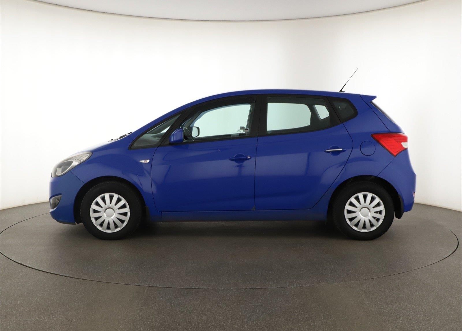 Hyundai ix20, 1.4 CRDi, po STK - fotka 3