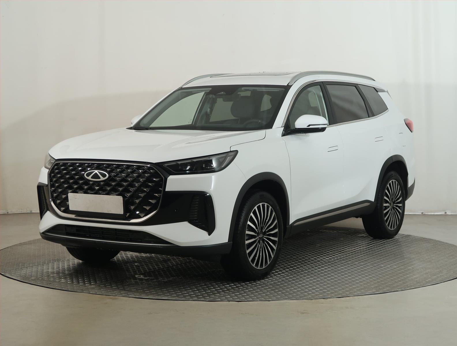 Chery Tiggo 8, 1.6 TGDI, UNIQUE, Ad. tempomat - fotka 2