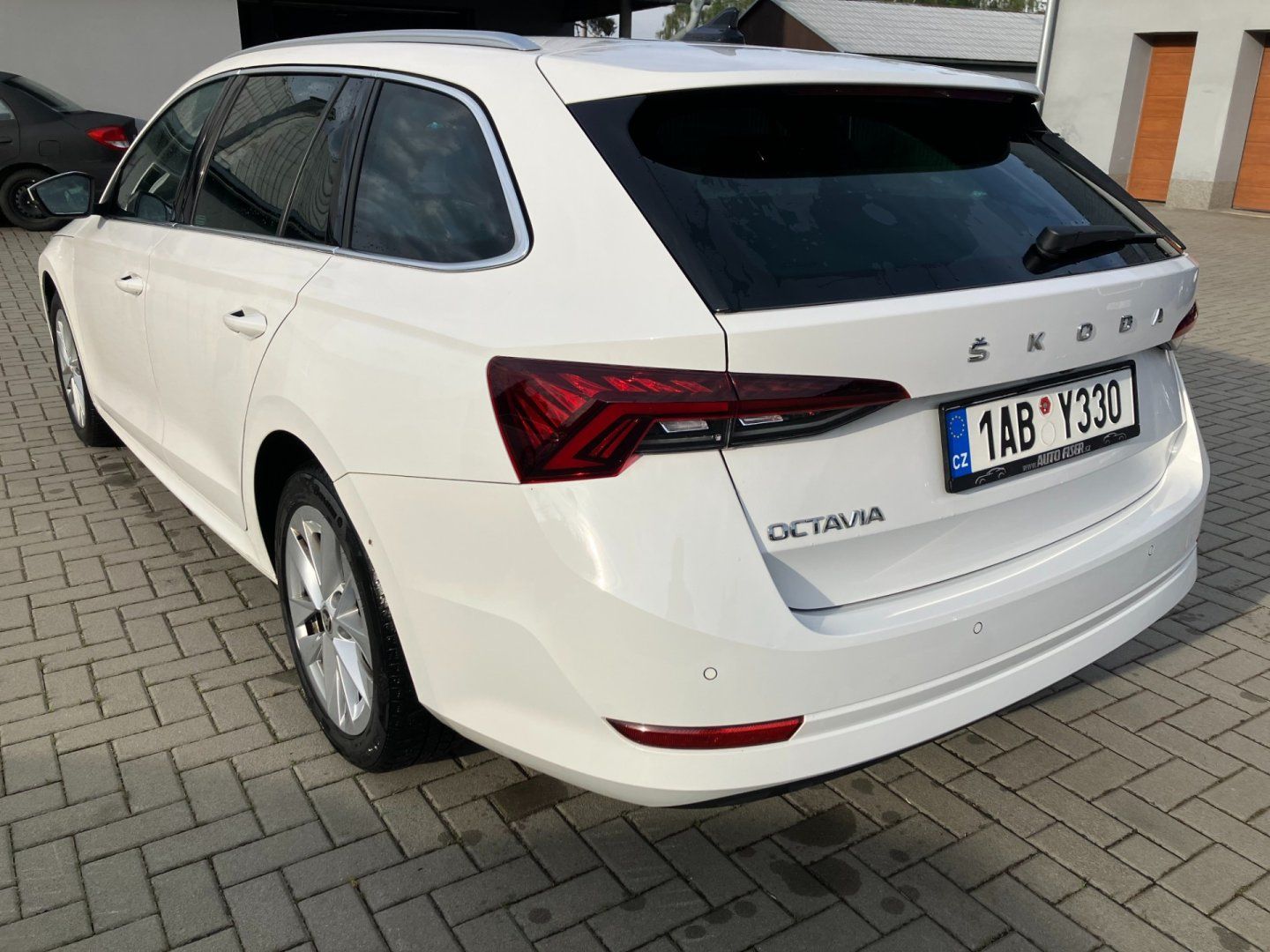 Škoda Octavia, 2.0TDI STYLE NEHAVAROVANÉ - fotka 6